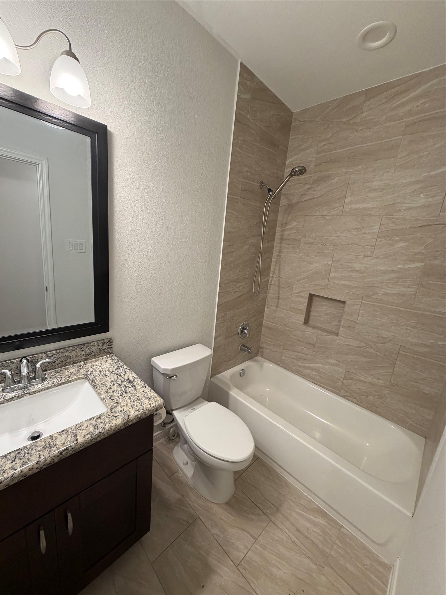 16721 Stonefield Property Photo 8