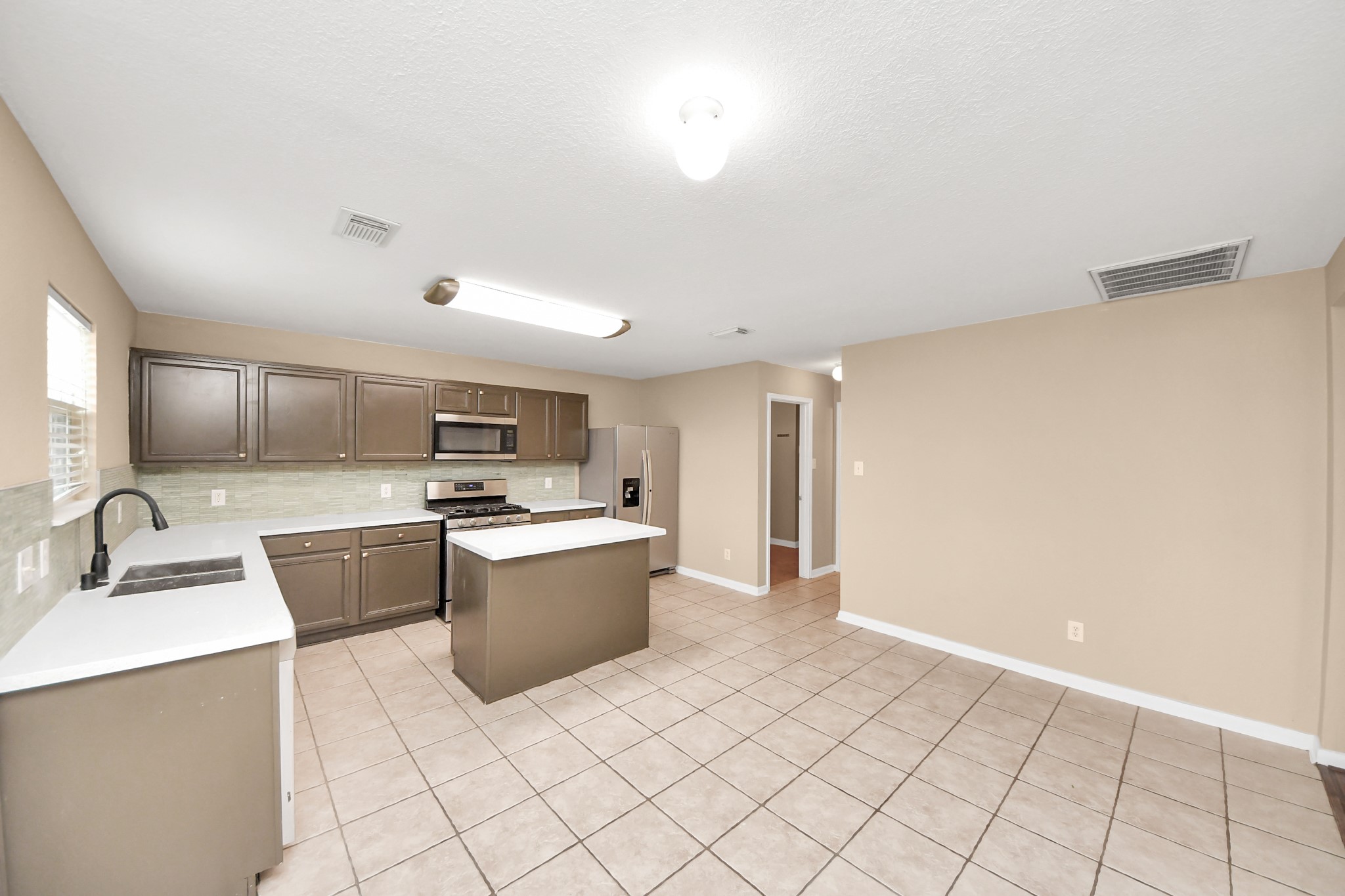 2203 Gable Hollow Lane Property Photo 16