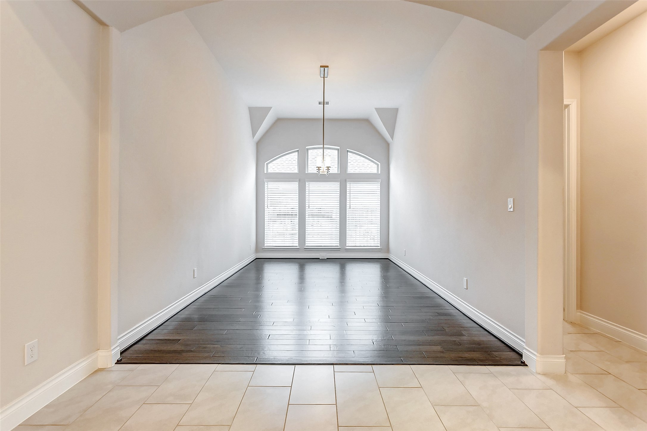 30406 Wild Garden Way Court Property Photo 9