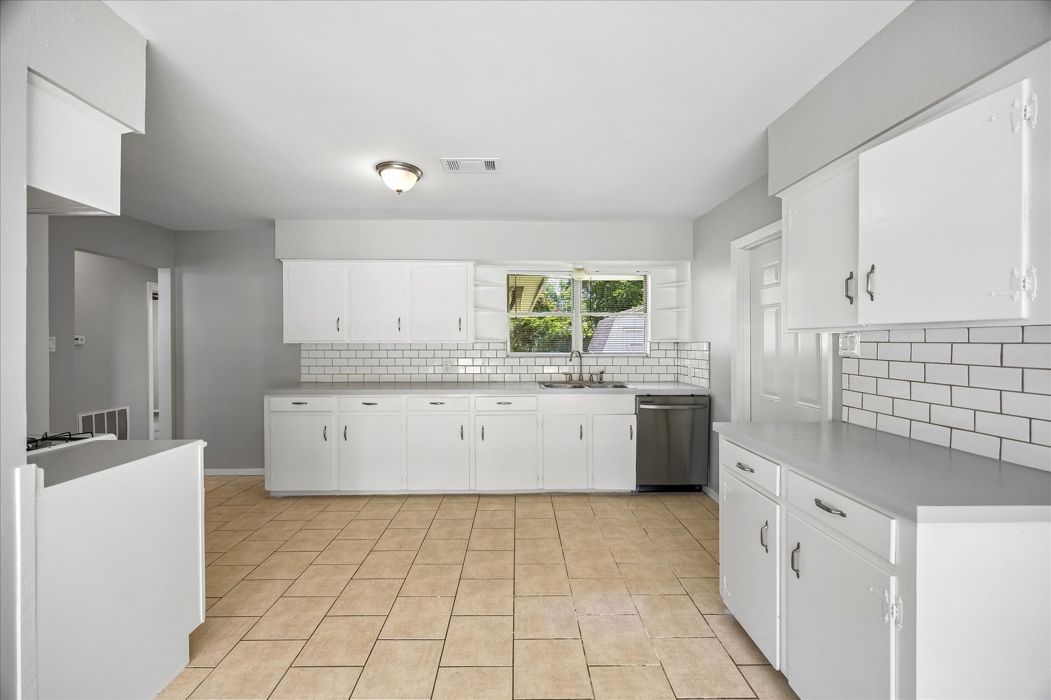 10214 Torrington Lane Property Photo 10