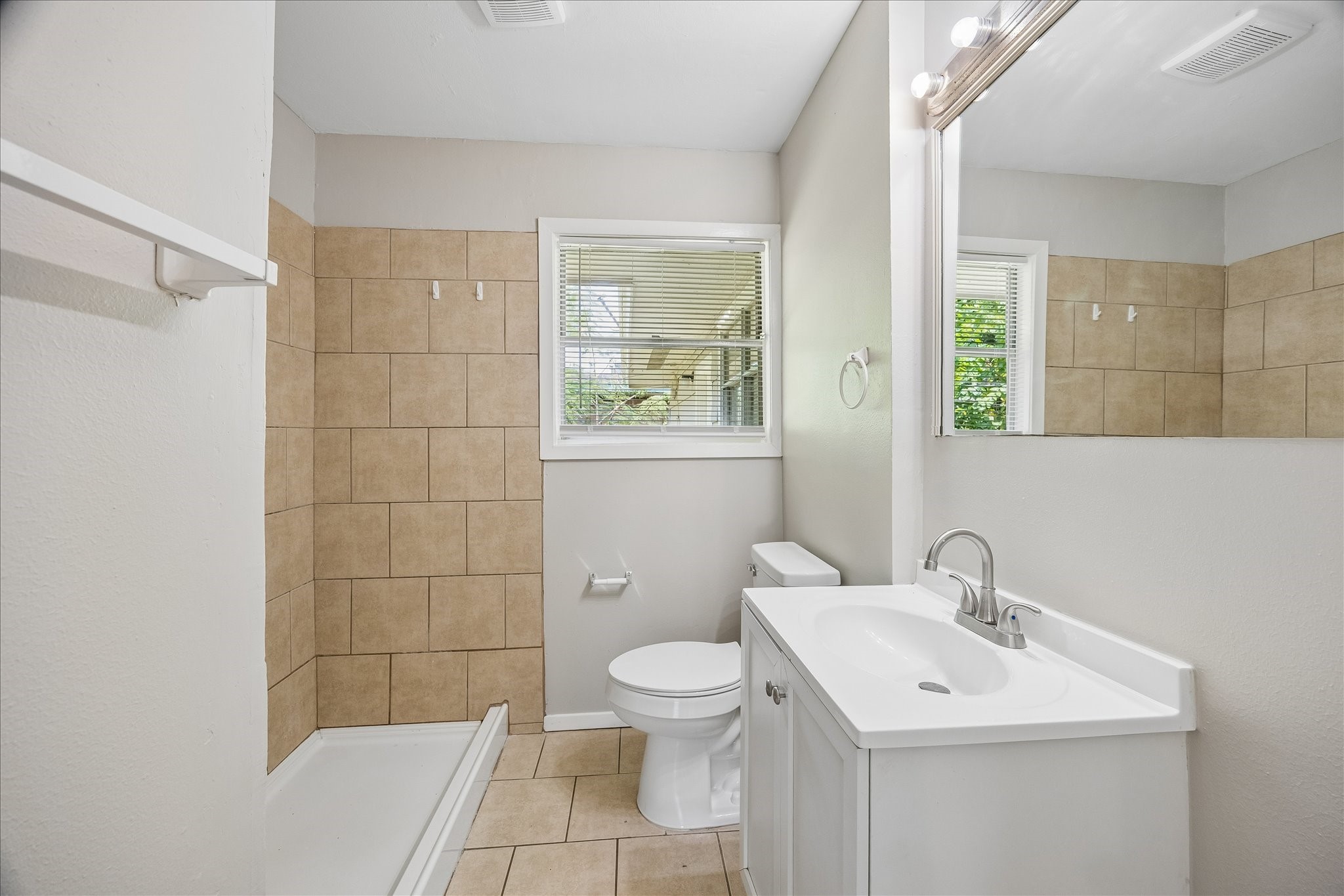 10214 Torrington Lane Property Photo 11