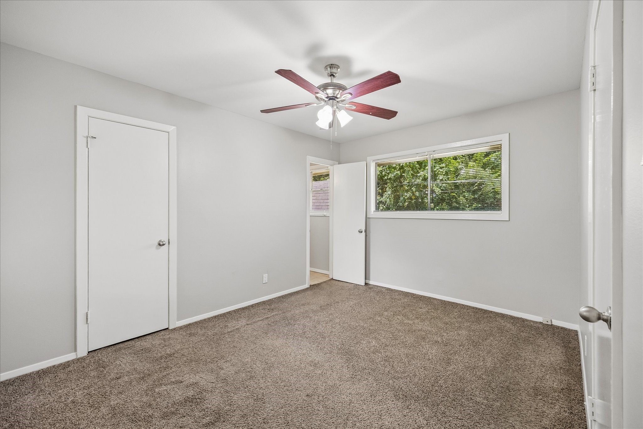 10214 Torrington Lane Property Photo 13