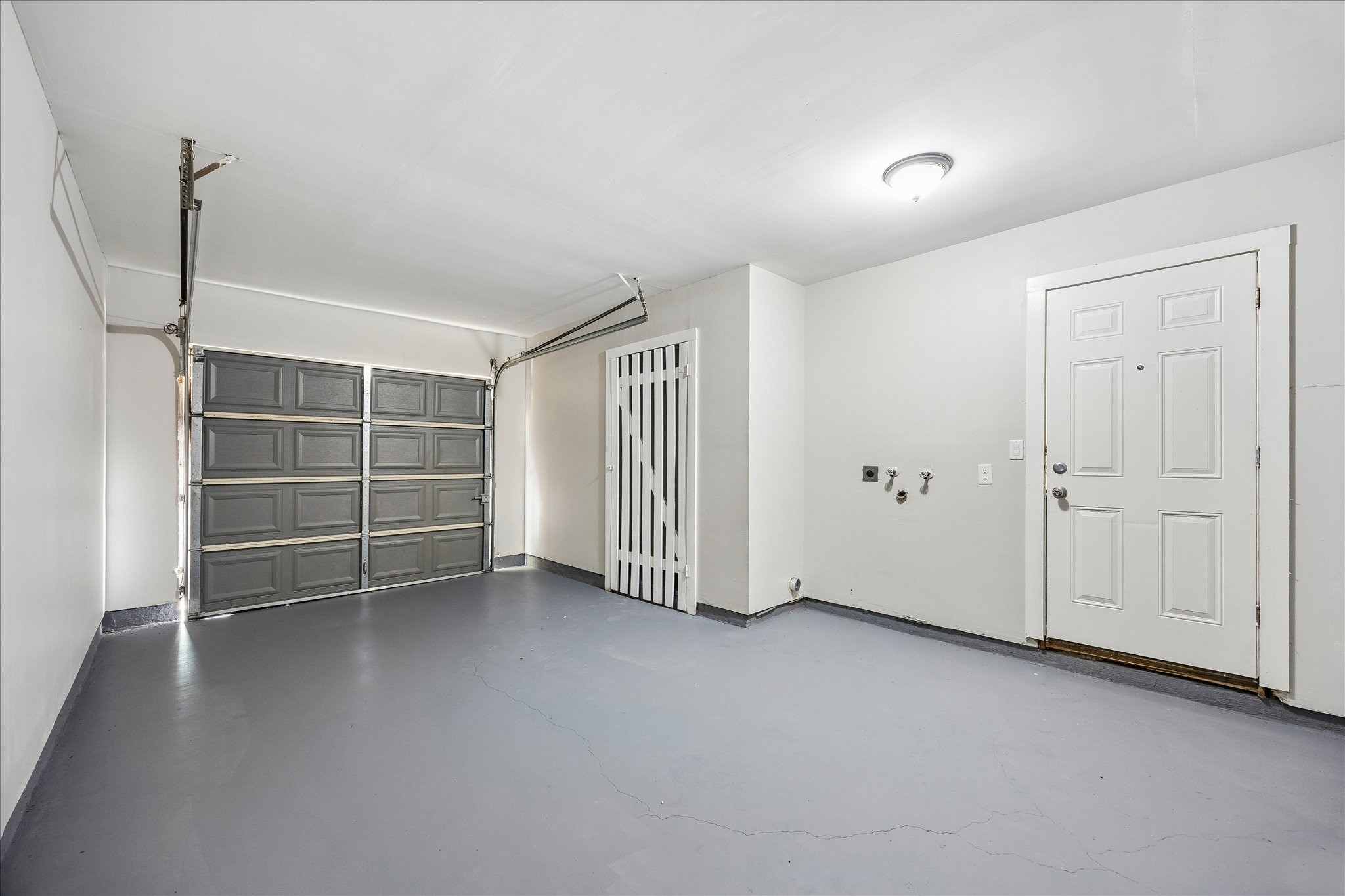10214 Torrington Lane Property Photo 15