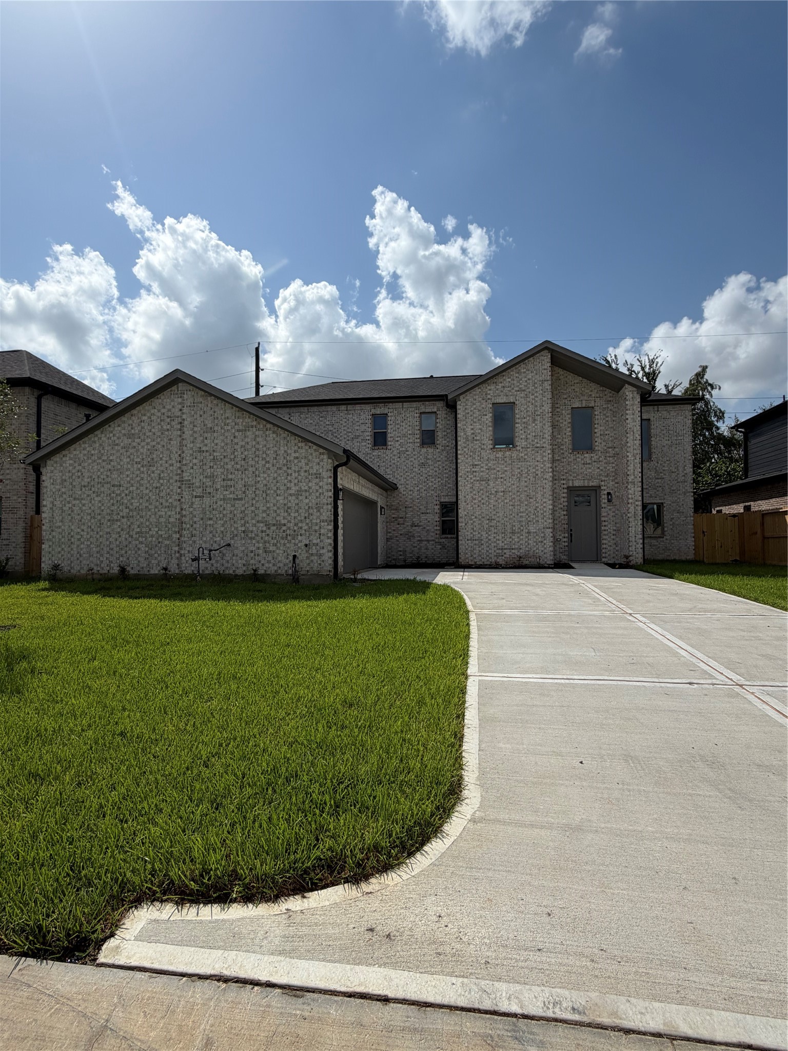 2611 Liguria Lane Property Photo 1