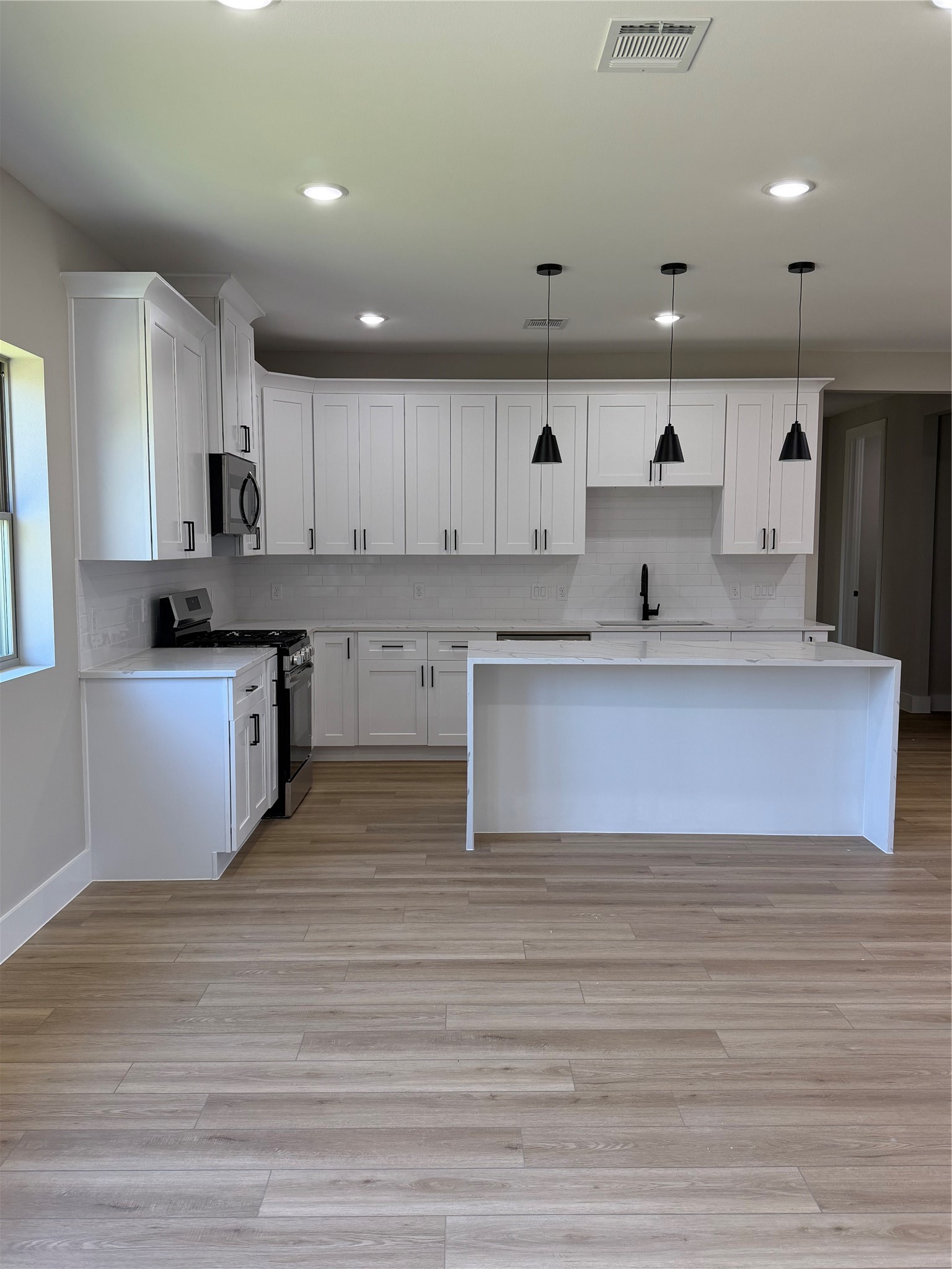 2611 Liguria Lane Property Photo 6