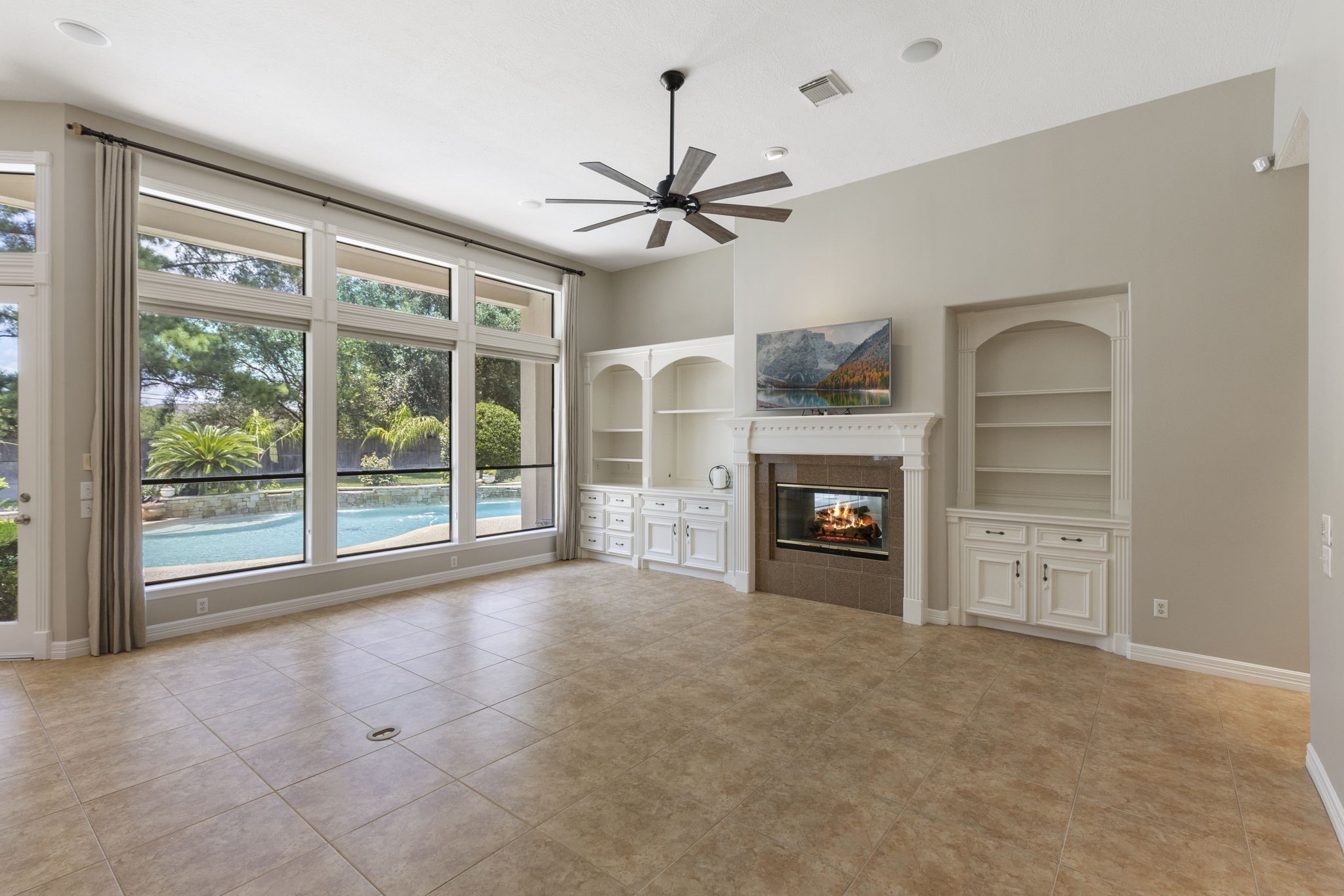6614 Wood Place Court Property Photo 11