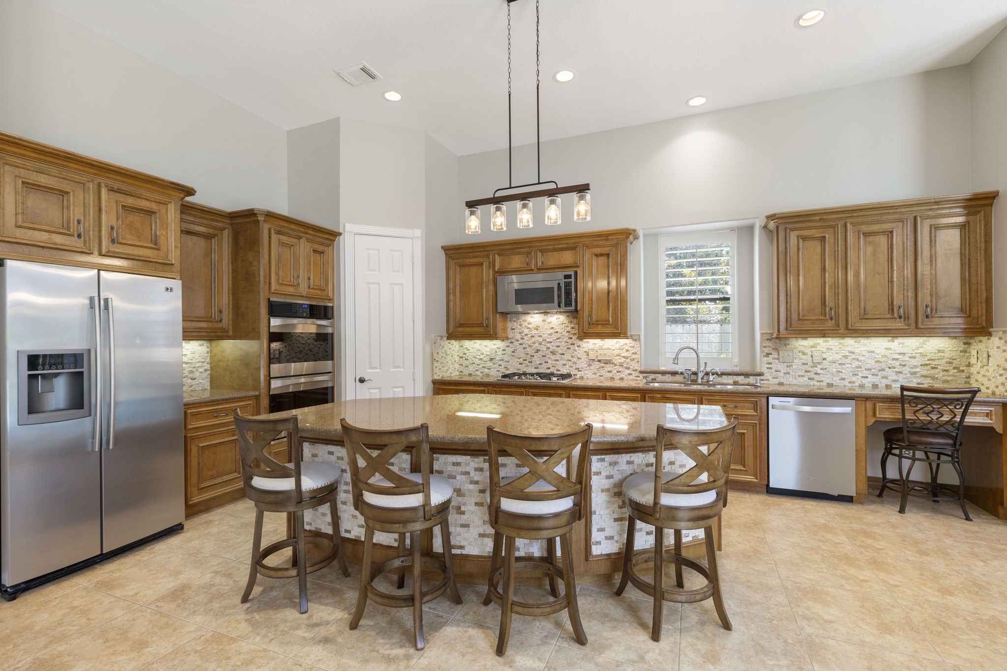 6614 Wood Place Court Property Photo 12