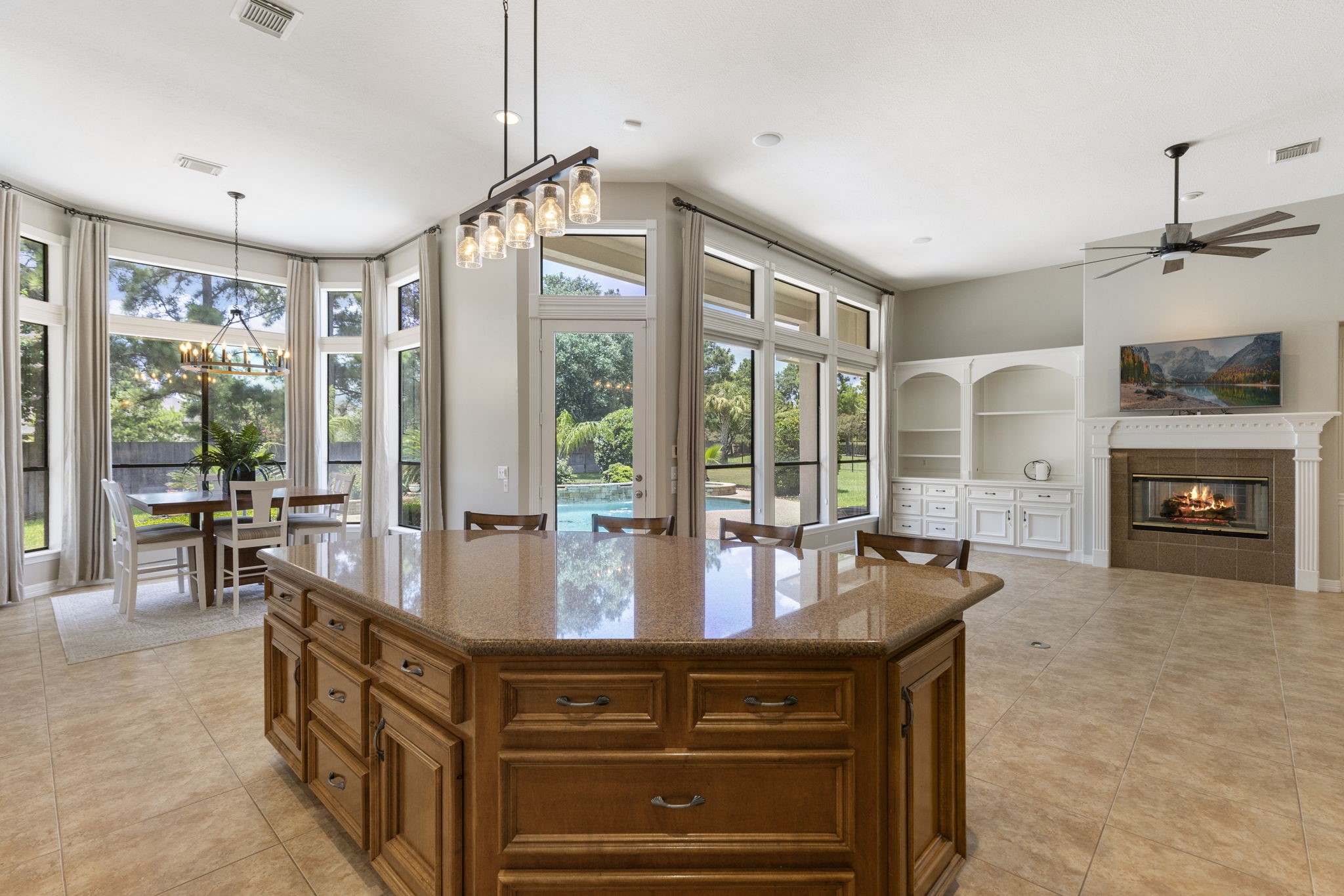 6614 Wood Place Court Property Photo 13