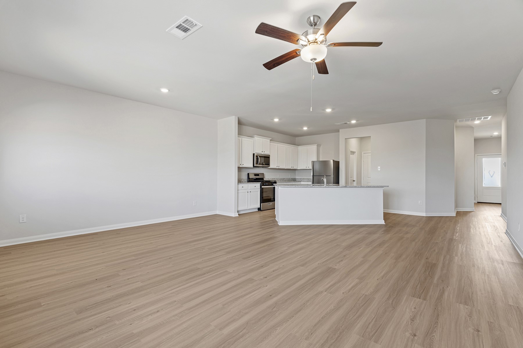 8810 New Jade Drive Property Photo 2