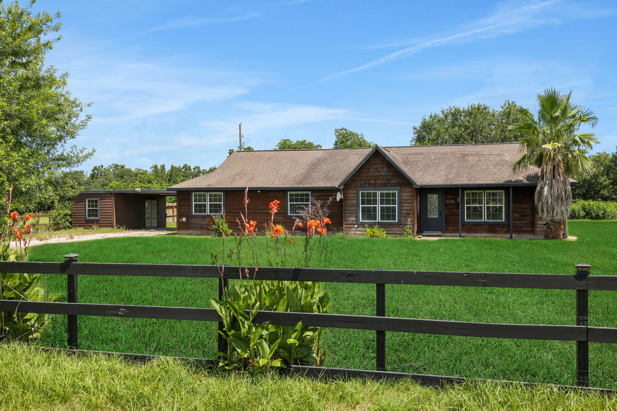 36704 Broncho Road Property Photo 1