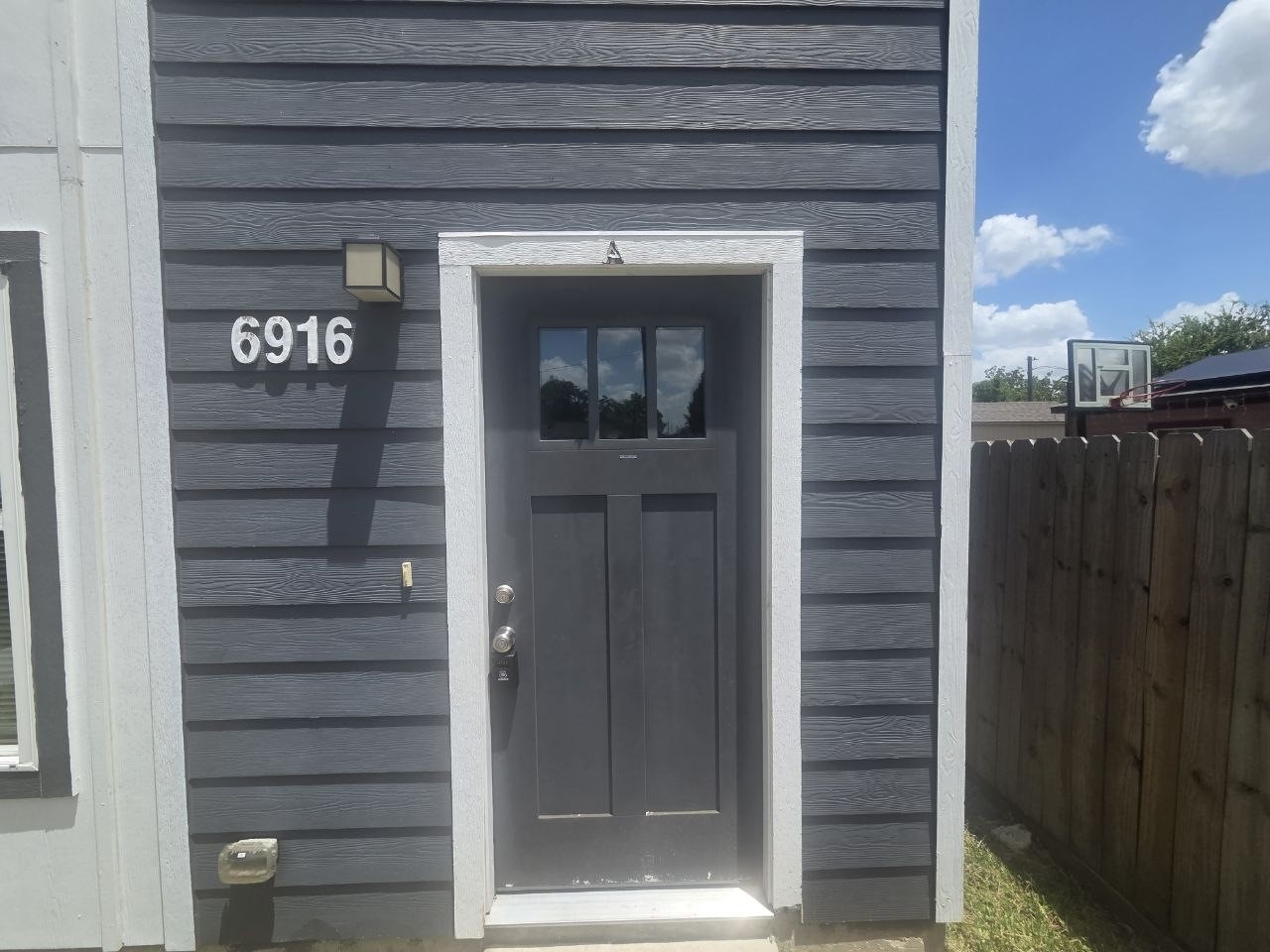 6916 Tommye Street A-b Property Photo 3