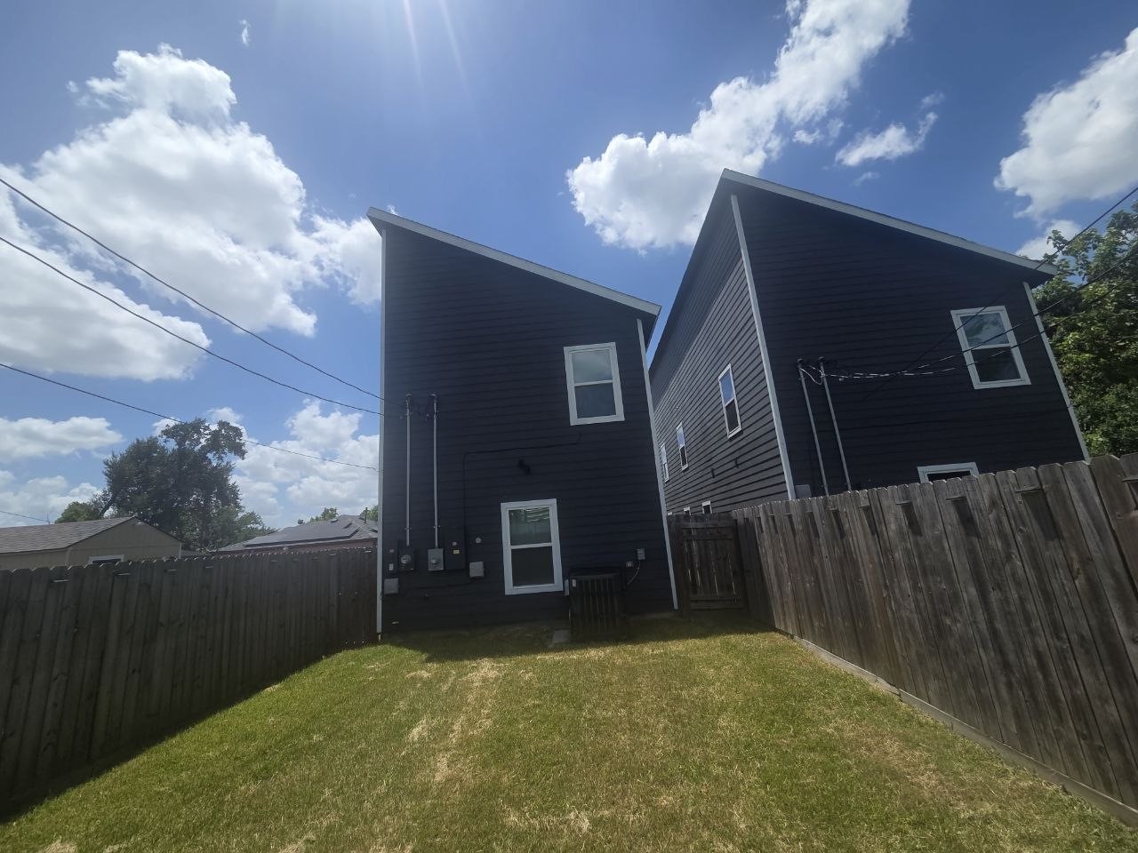 6916 Tommye Street A-b Property Photo 4