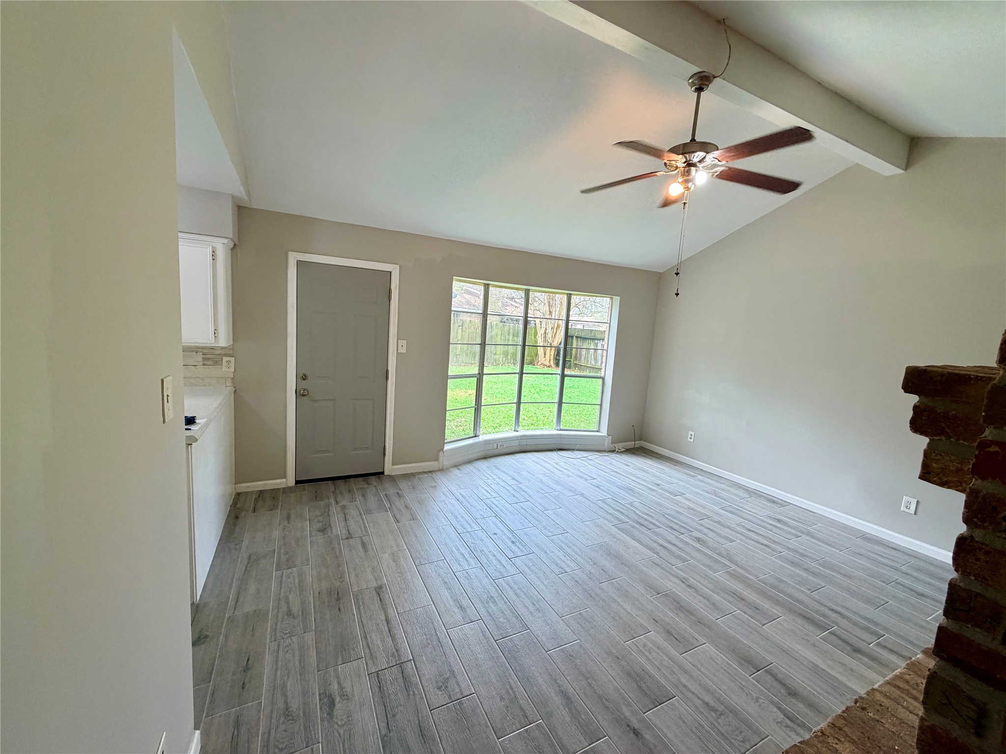 7876 Bender Road Property Photo 5