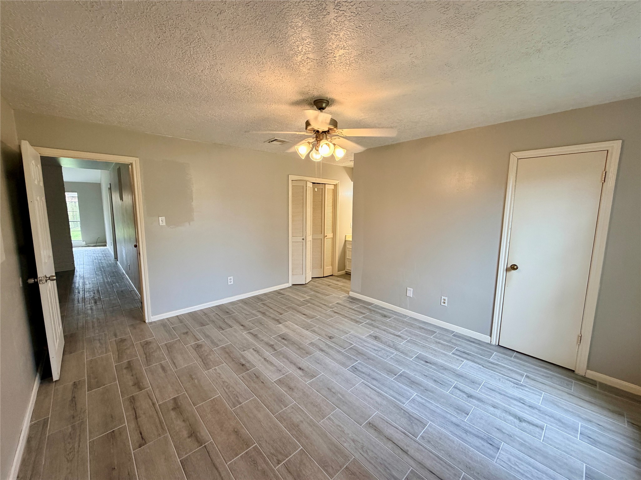 7876 Bender Road Property Photo 16