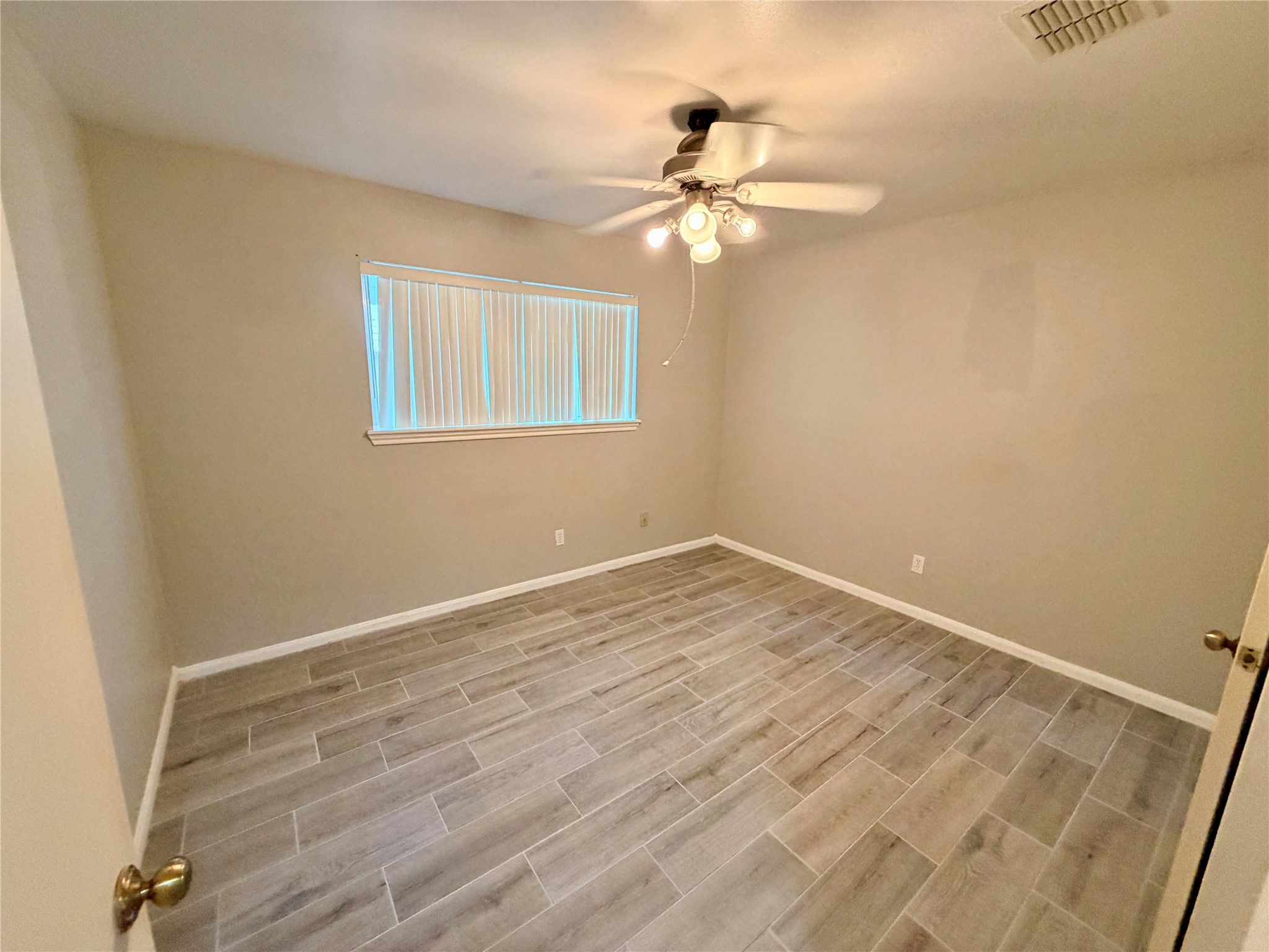 7876 Bender Road Property Photo 22