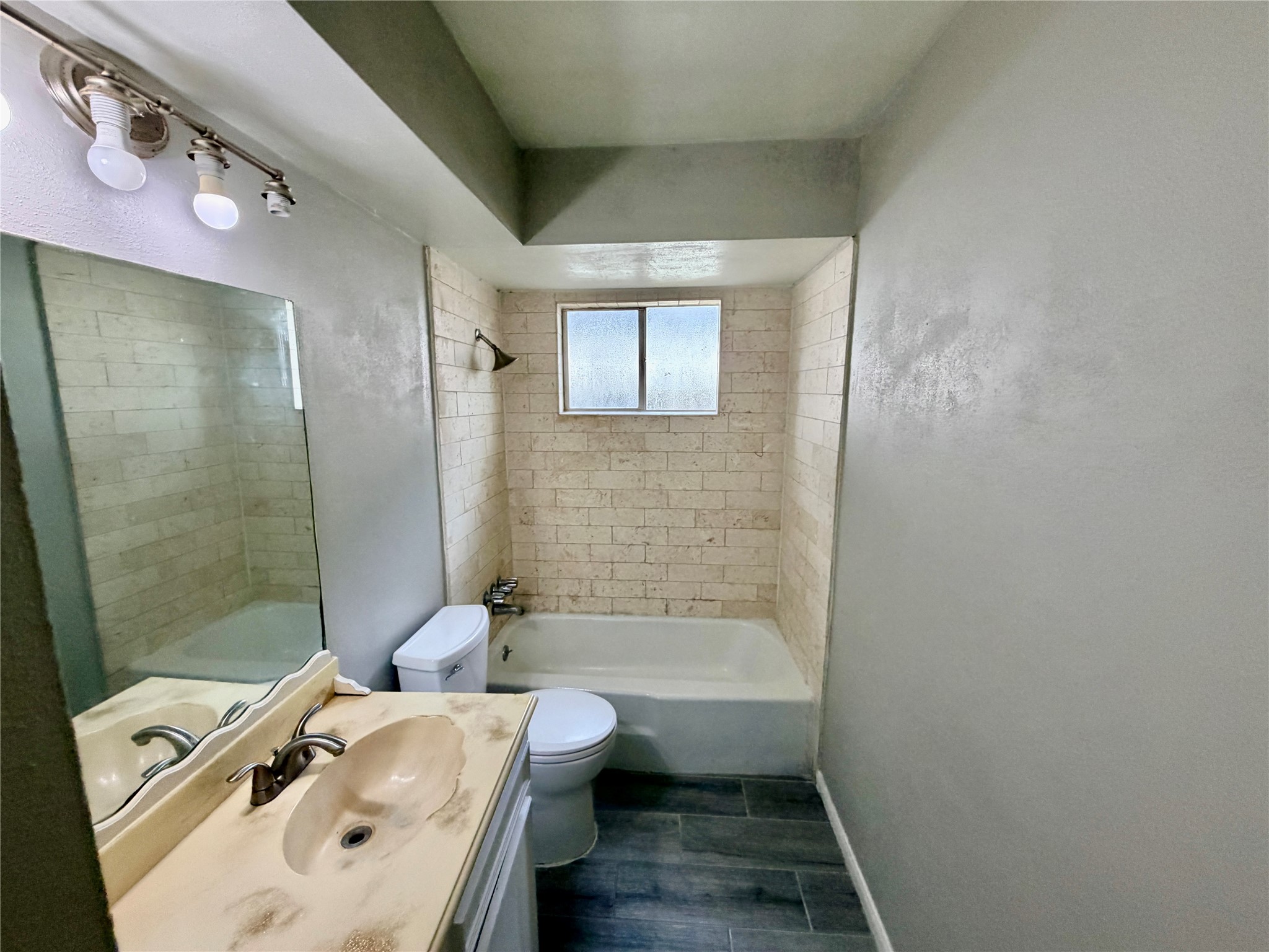 7876 Bender Road Property Photo 24