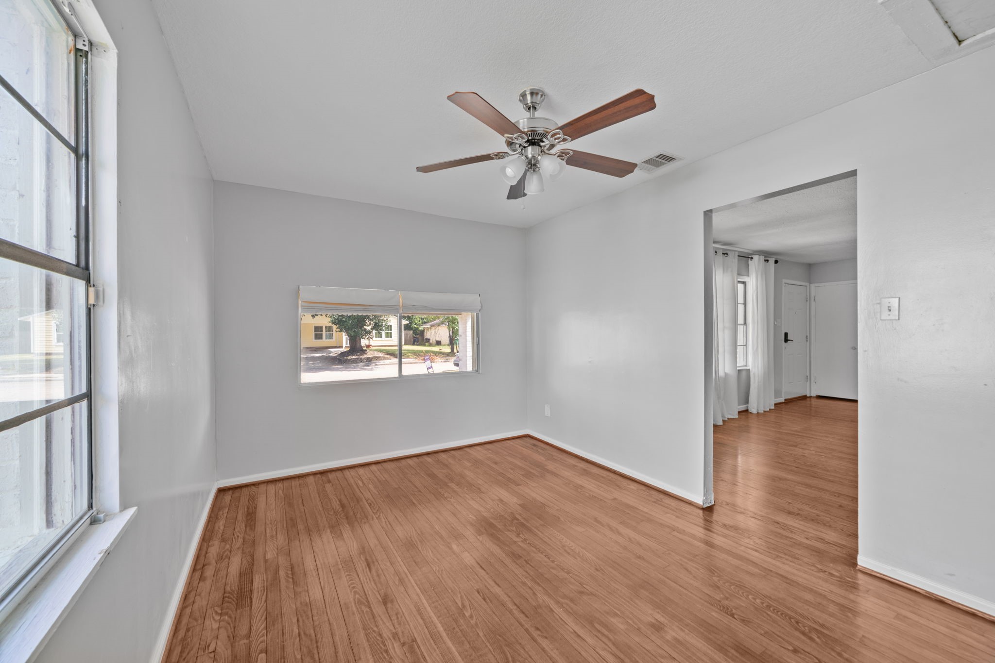 3606 Yosemite Street Property Photo 9