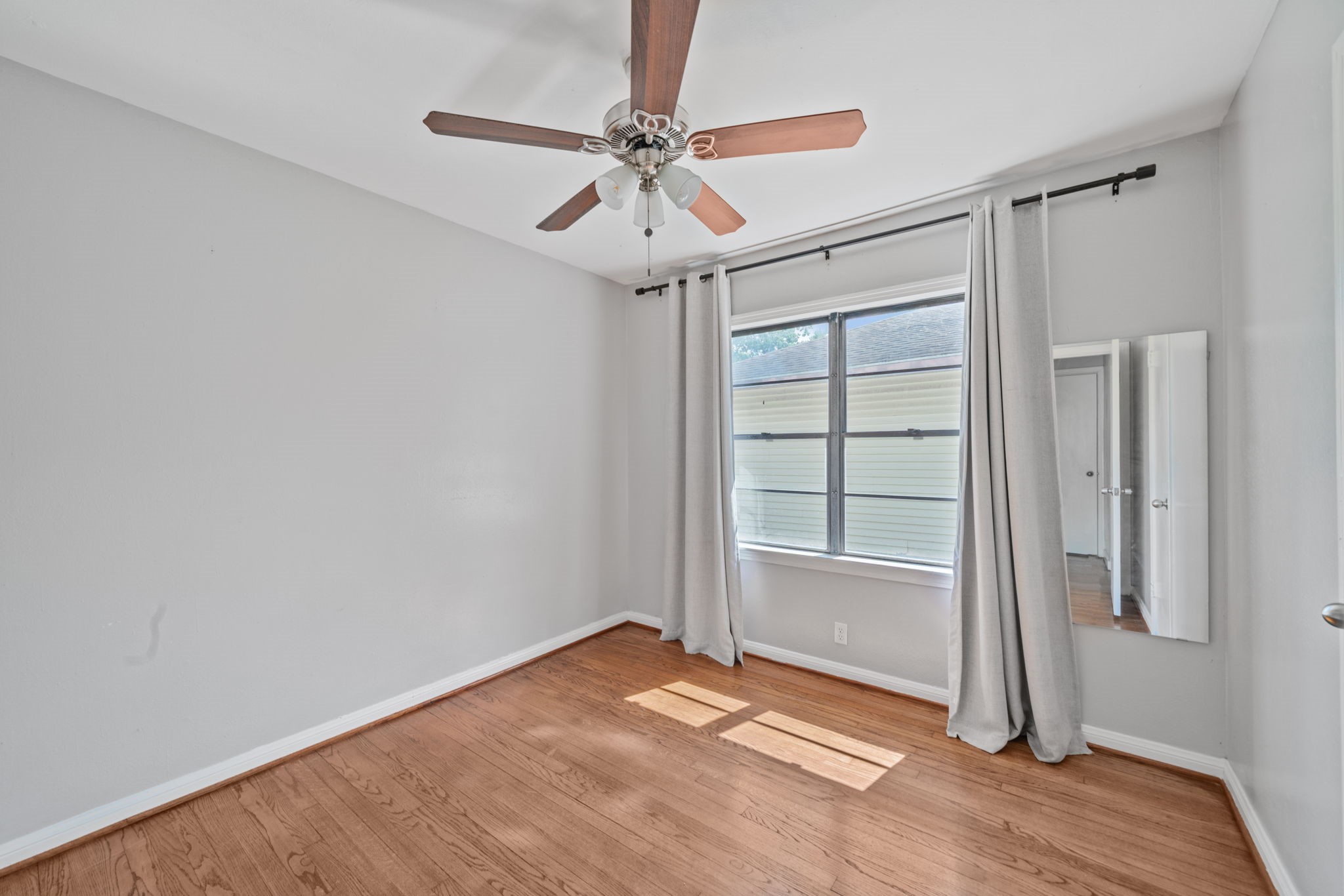 3606 Yosemite Street Property Photo 13
