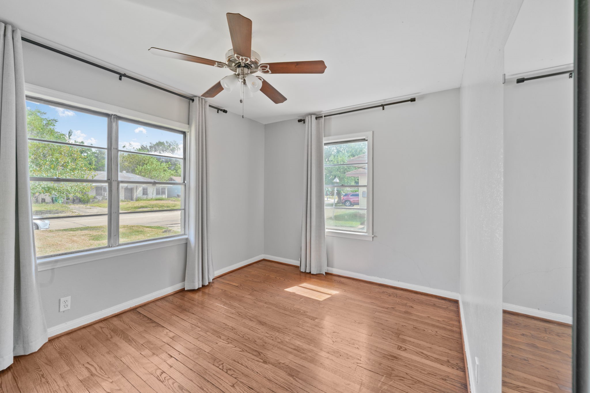 3606 Yosemite Street Property Photo 14
