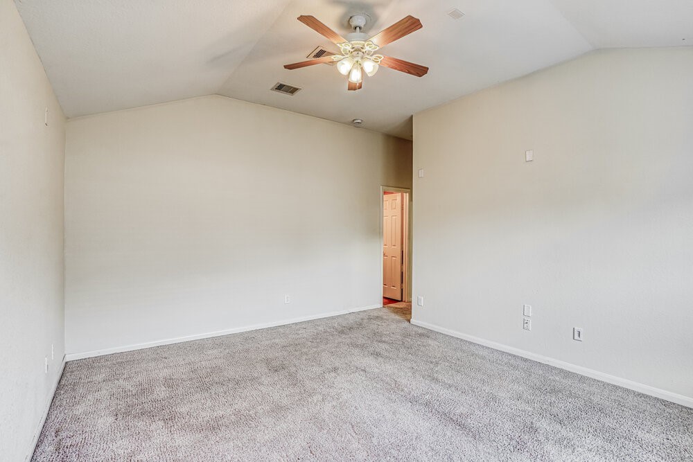 2219 Diamond Crest Drive Property Photo 10