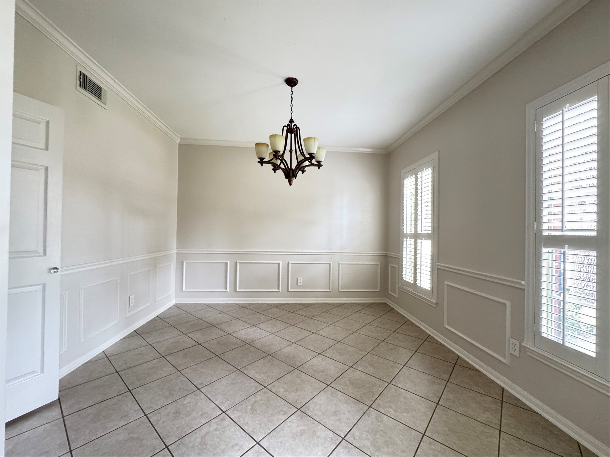 6926 Hearthside Drive Property Photo 6