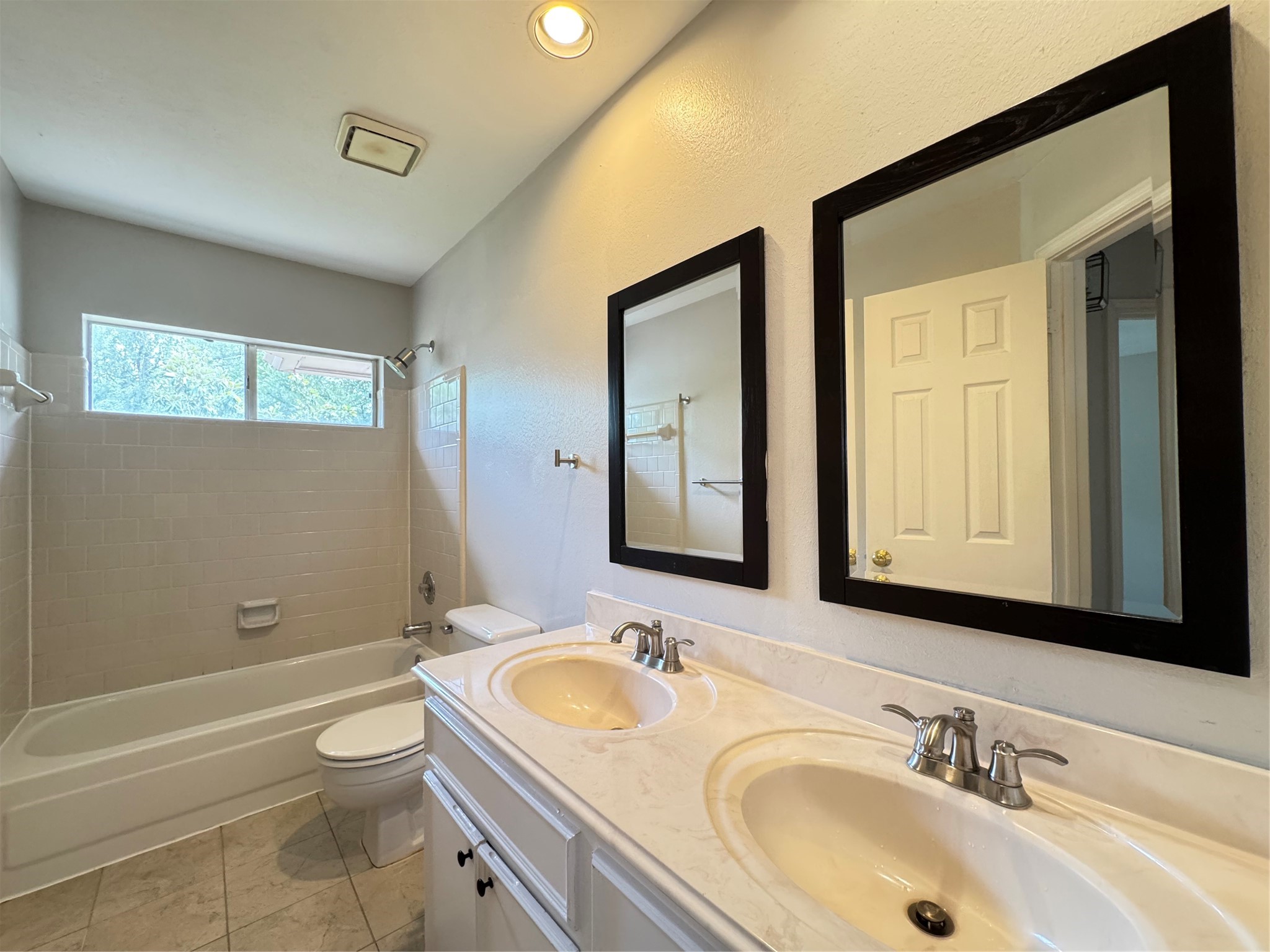6926 Hearthside Drive Property Photo 30