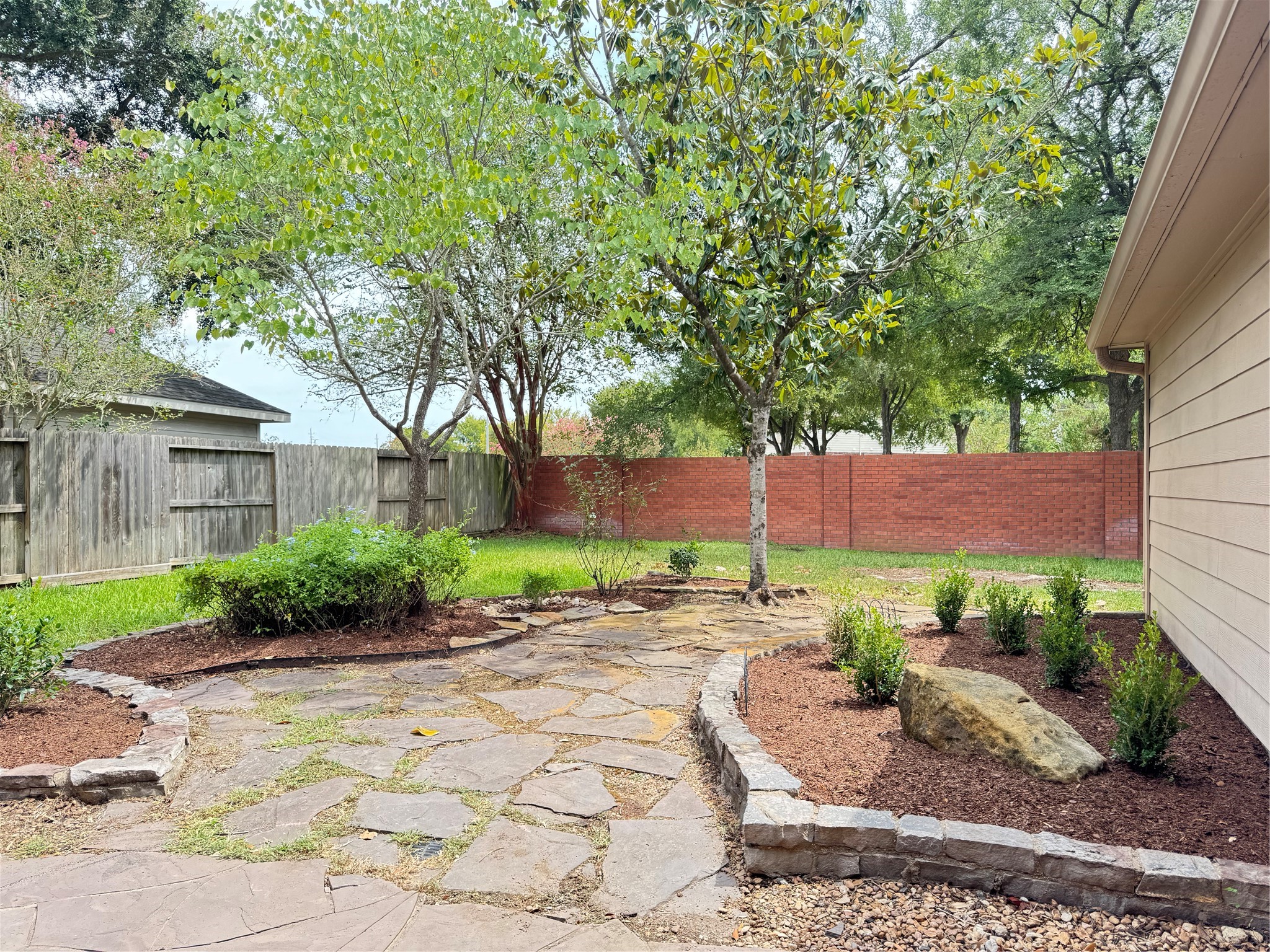6926 Hearthside Drive Property Photo 34