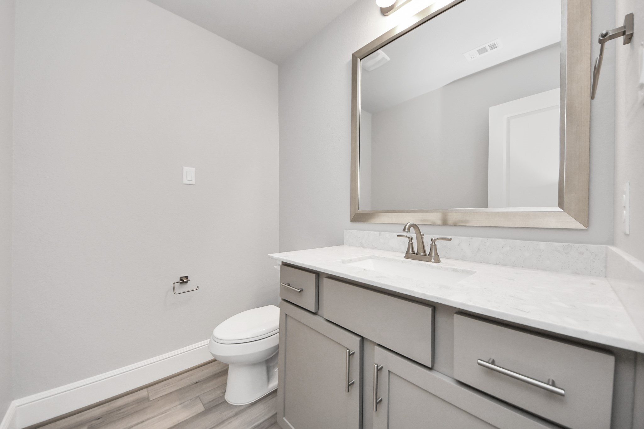 2930 Broad Reach Road Property Photo 4