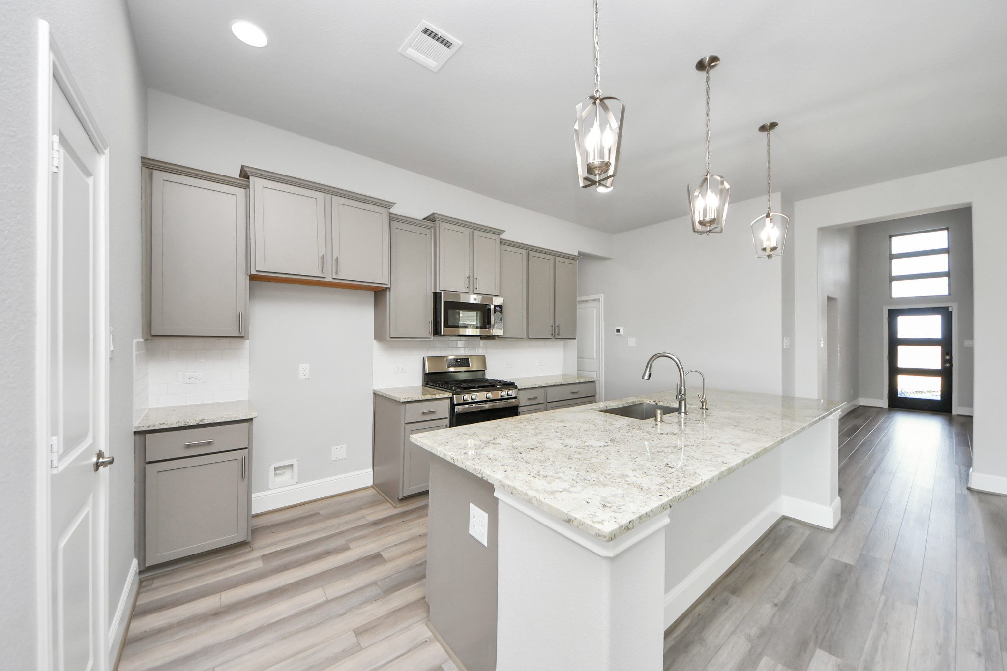 2930 Broad Reach Road Property Photo 10