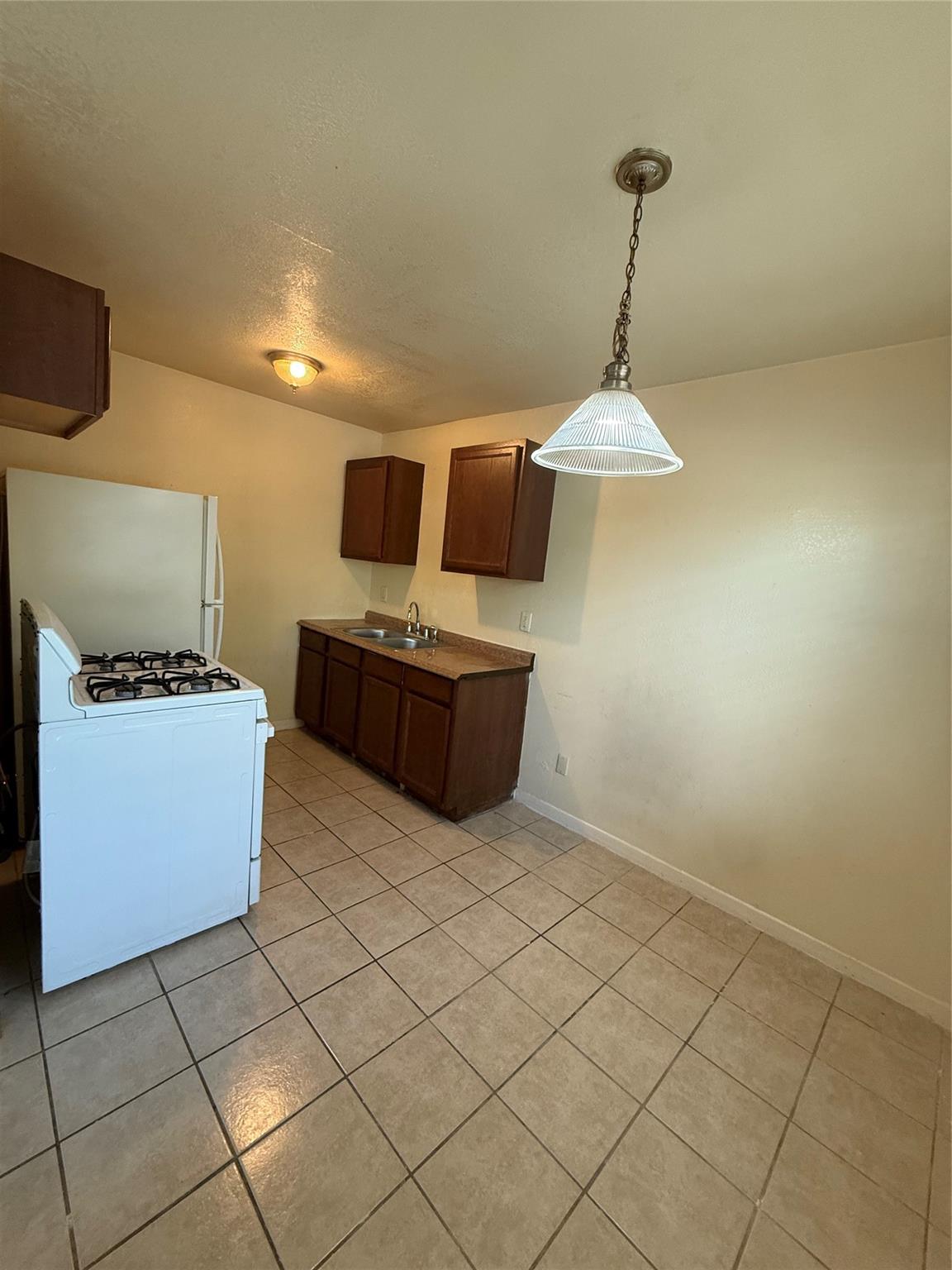 3502 Campbell Street 1 Property Photo 6