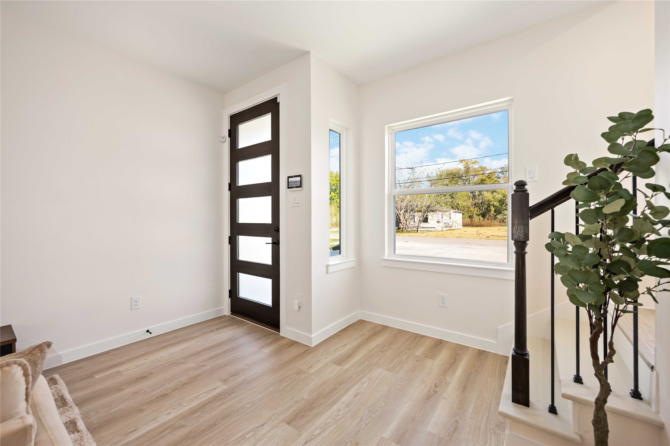 7221 Sandra Street A-b Property Photo 3