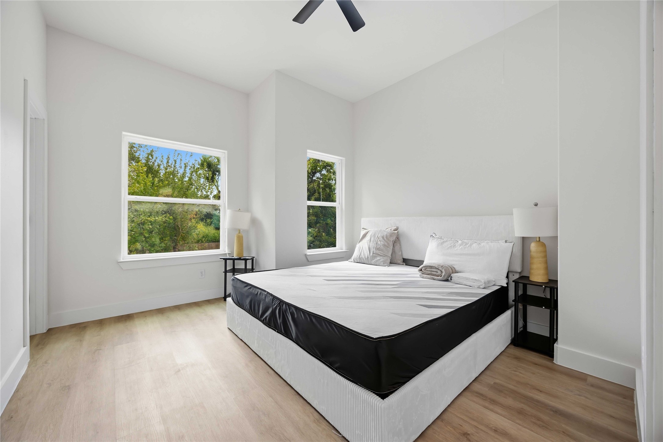 7221 Sandra Street A-b Property Photo 18