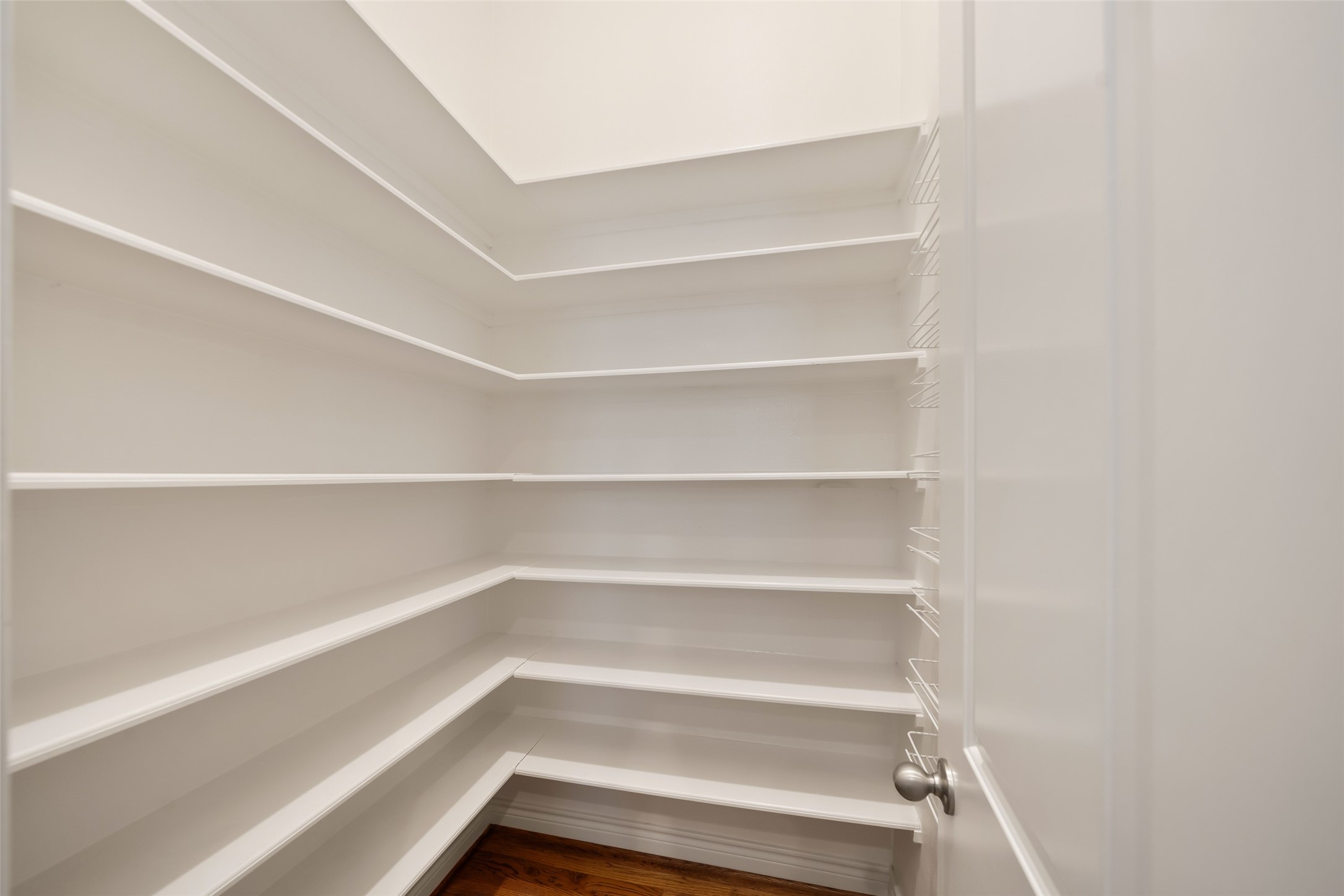 1716 Dart Street Property Photo 14