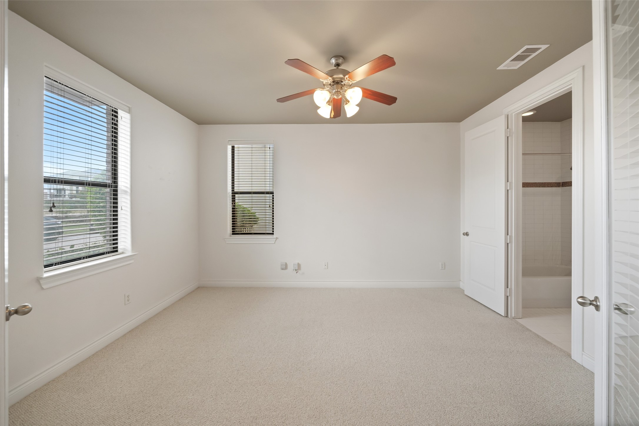 1716 Dart Street Property Photo 21
