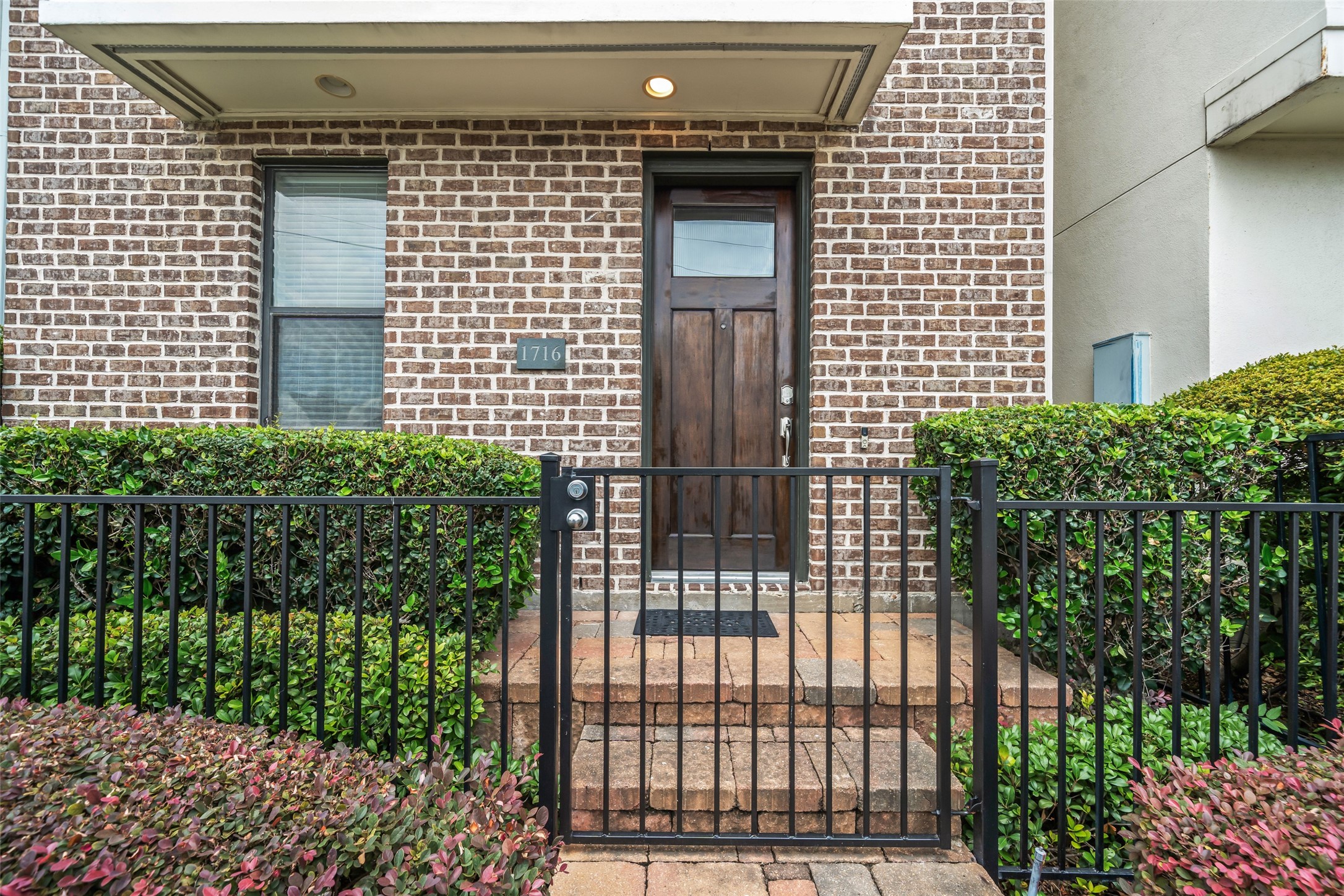 1716 Dart Street Property Photo 43