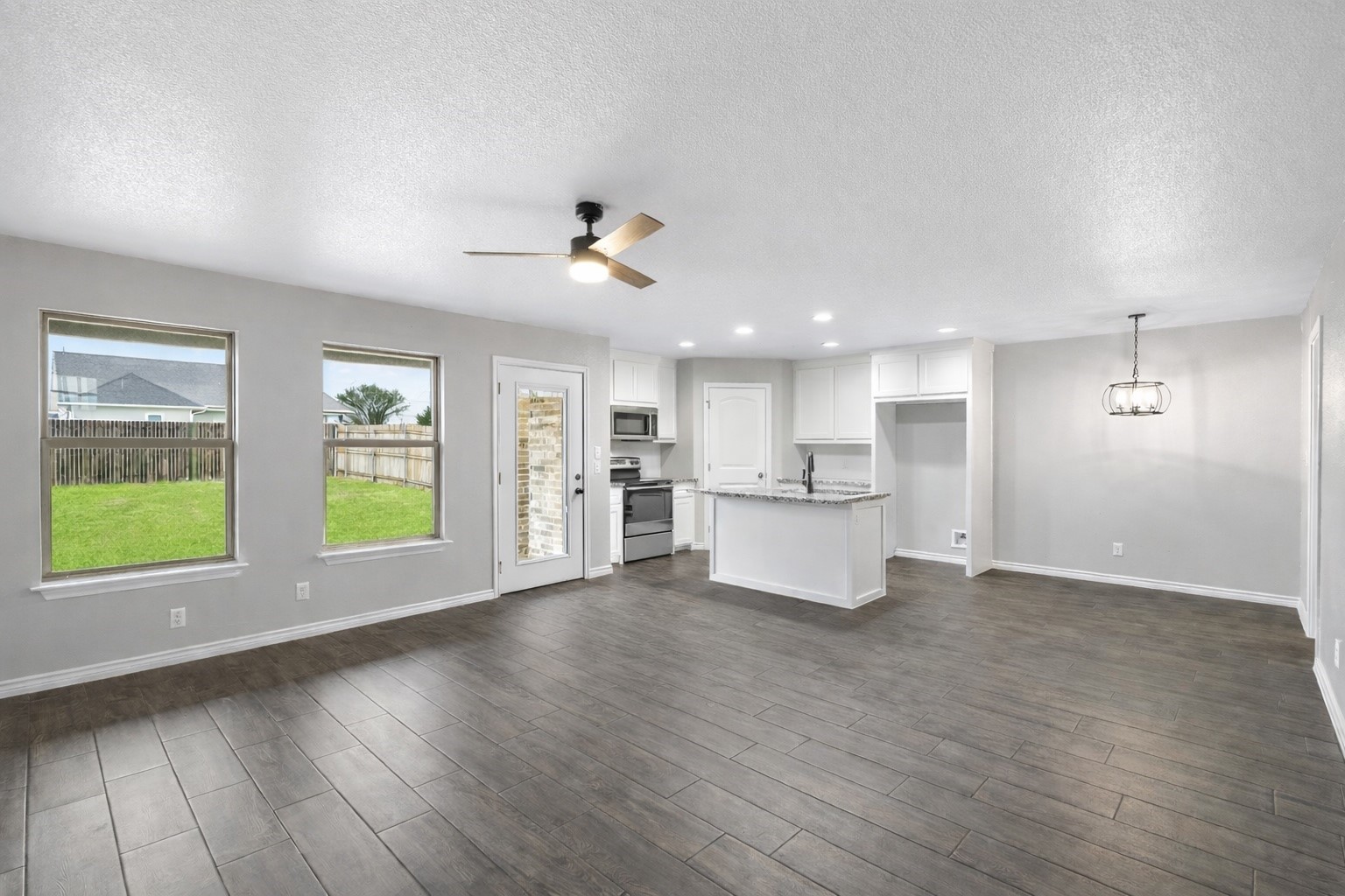 228 Saint Charles Drive B Property Photo 2