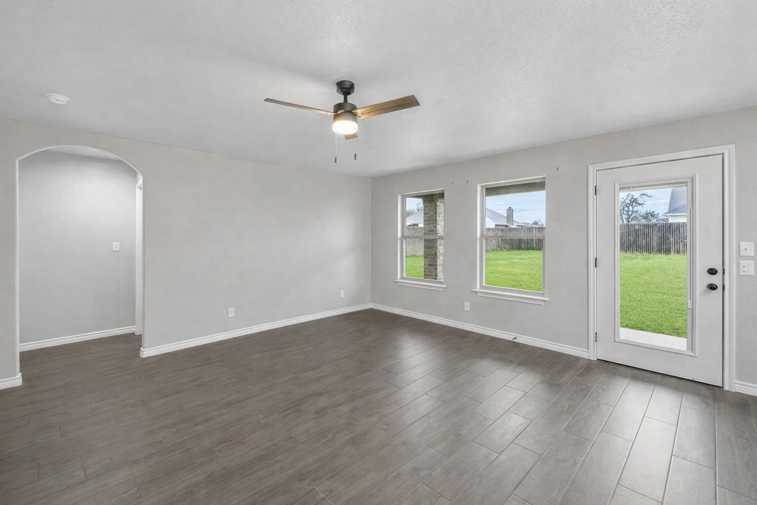 228 Saint Charles Drive B Property Photo 4