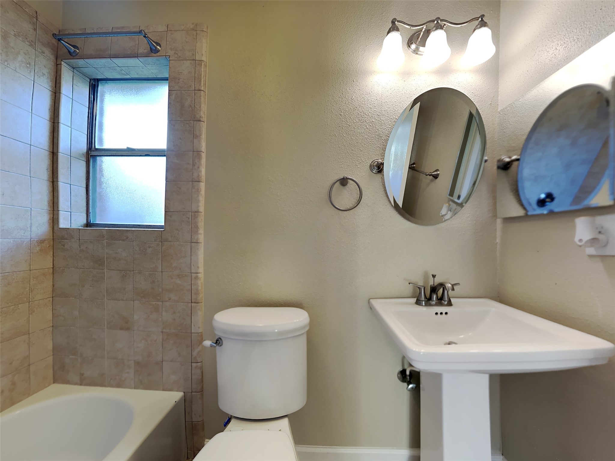 7014 Navidad Road Property Photo 8
