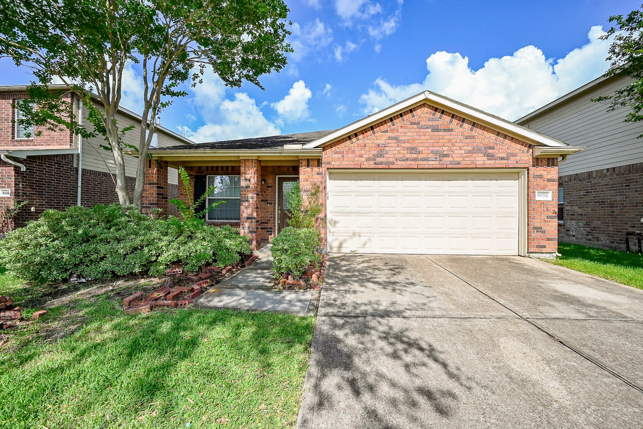 9034 Sienna Sky Court Property Photo 1