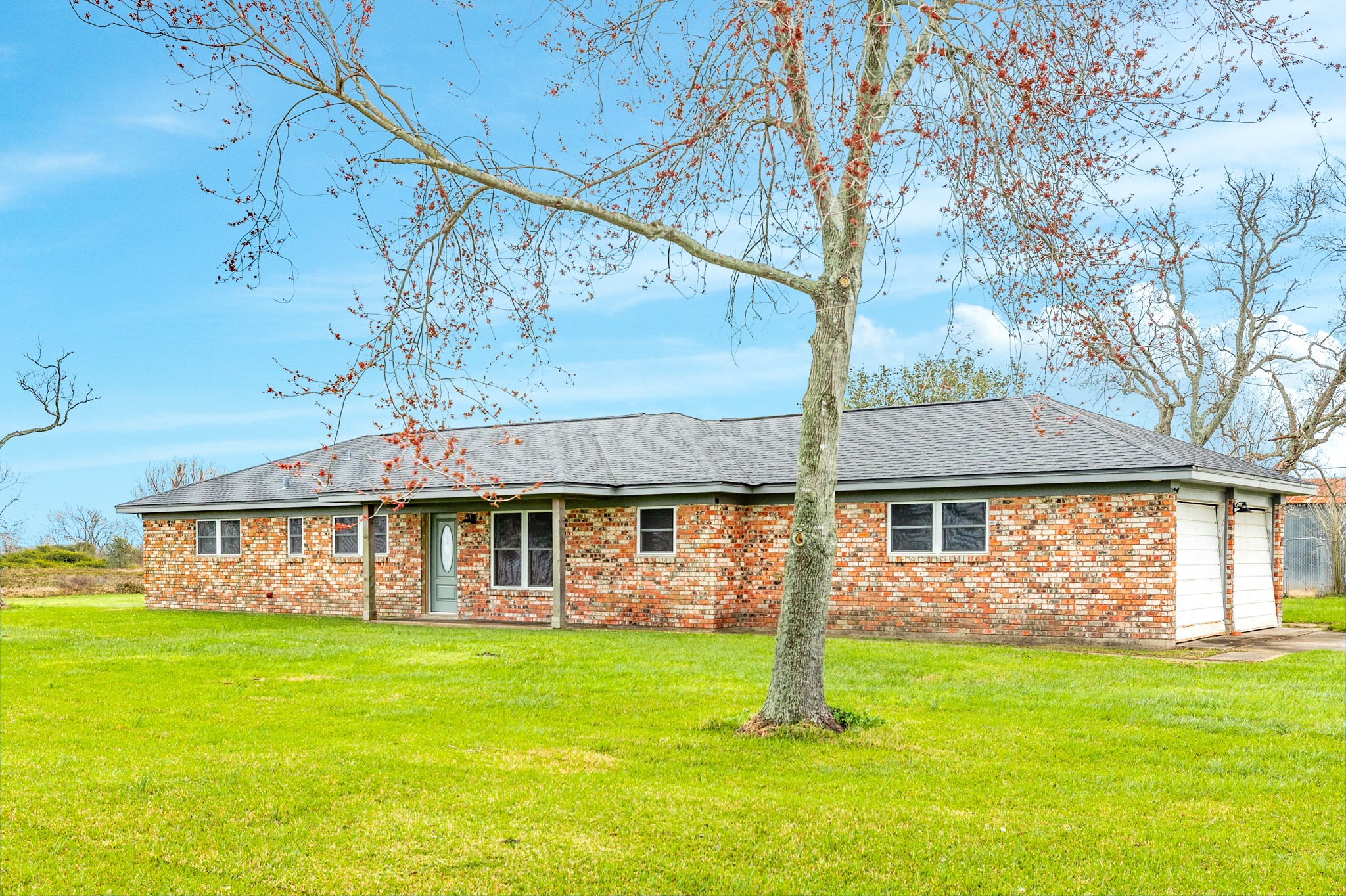 18035 Highway 111 Property Photo 2