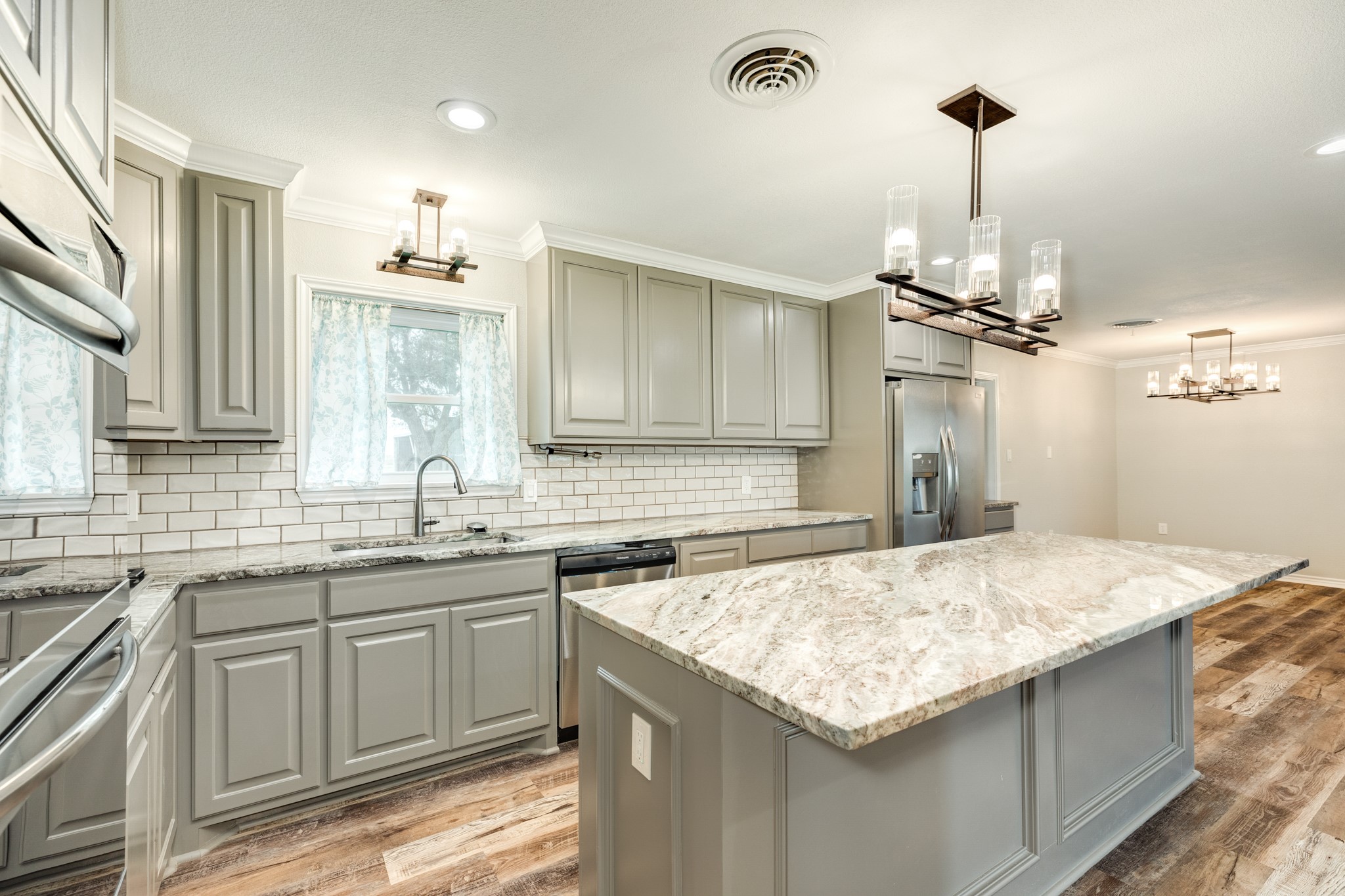 18035 Highway 111 Property Photo 9