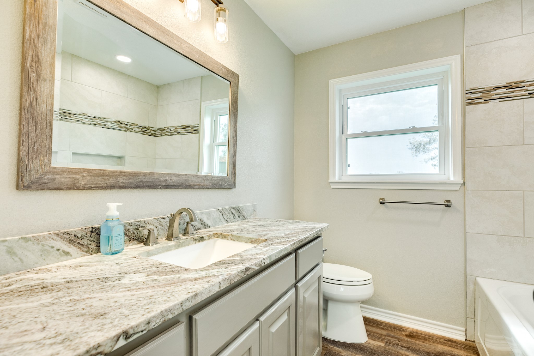 18035 Highway 111 Property Photo 17