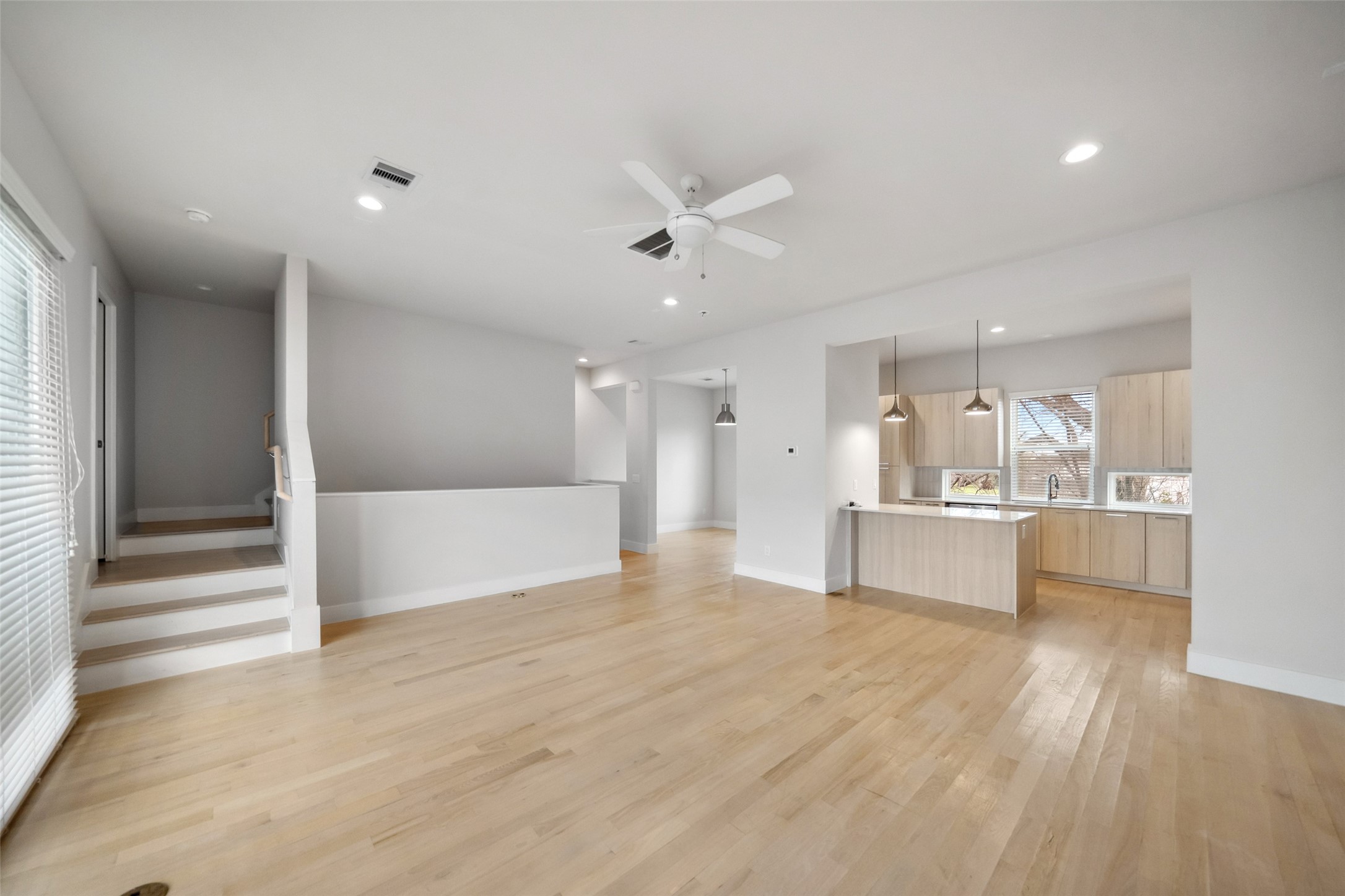2130 Dennis Street Property Photo 14