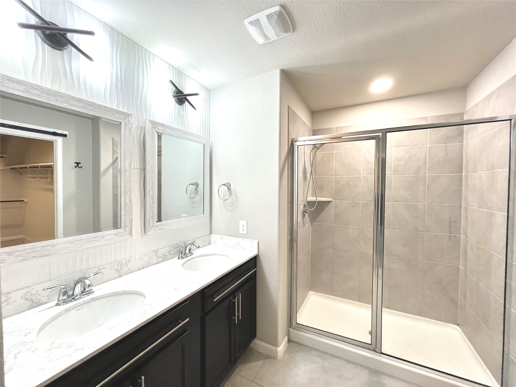 8811 Jamison Drive Property Photo 21