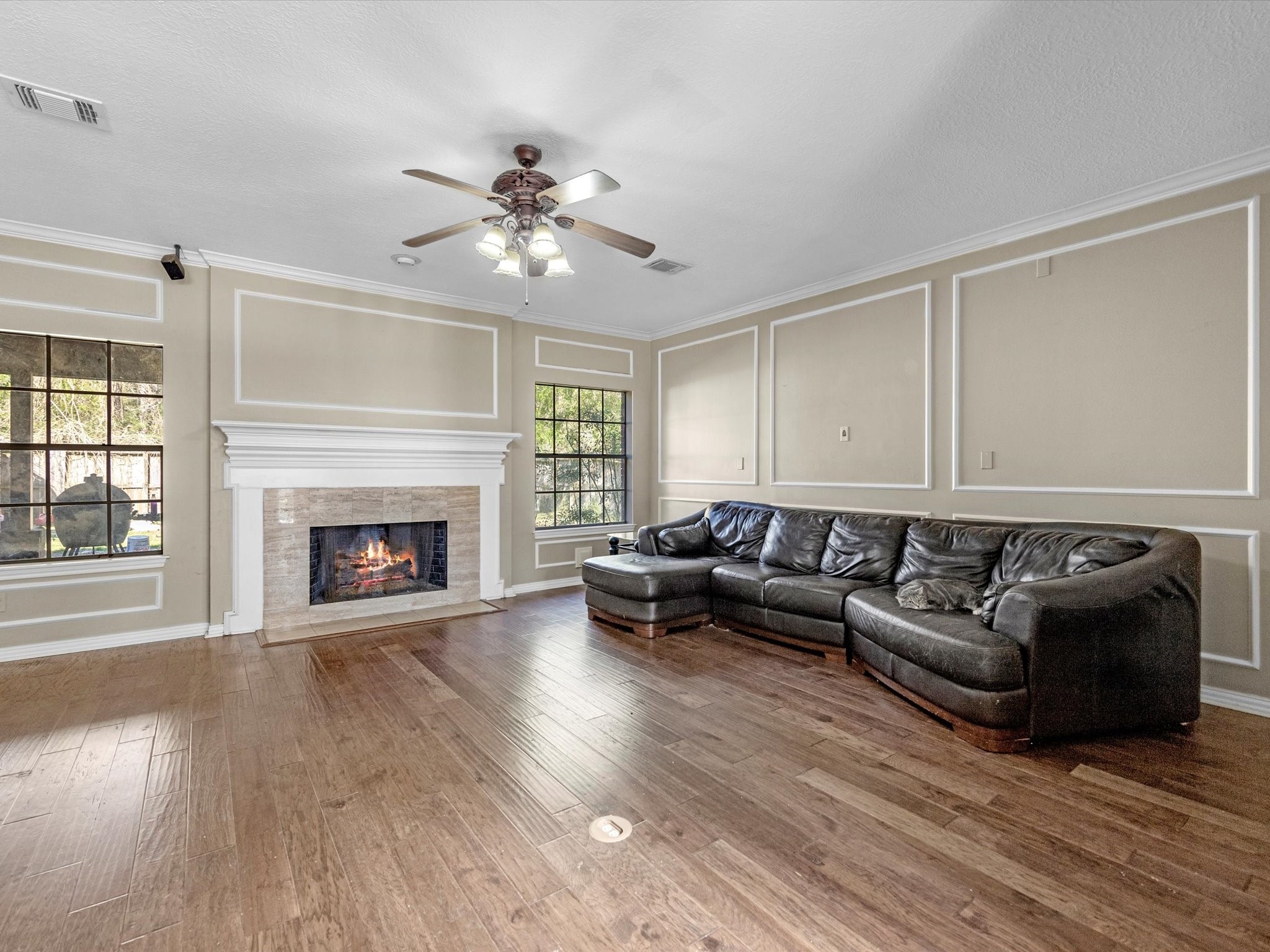3319 Emerald Grove Drive Property Photo 3