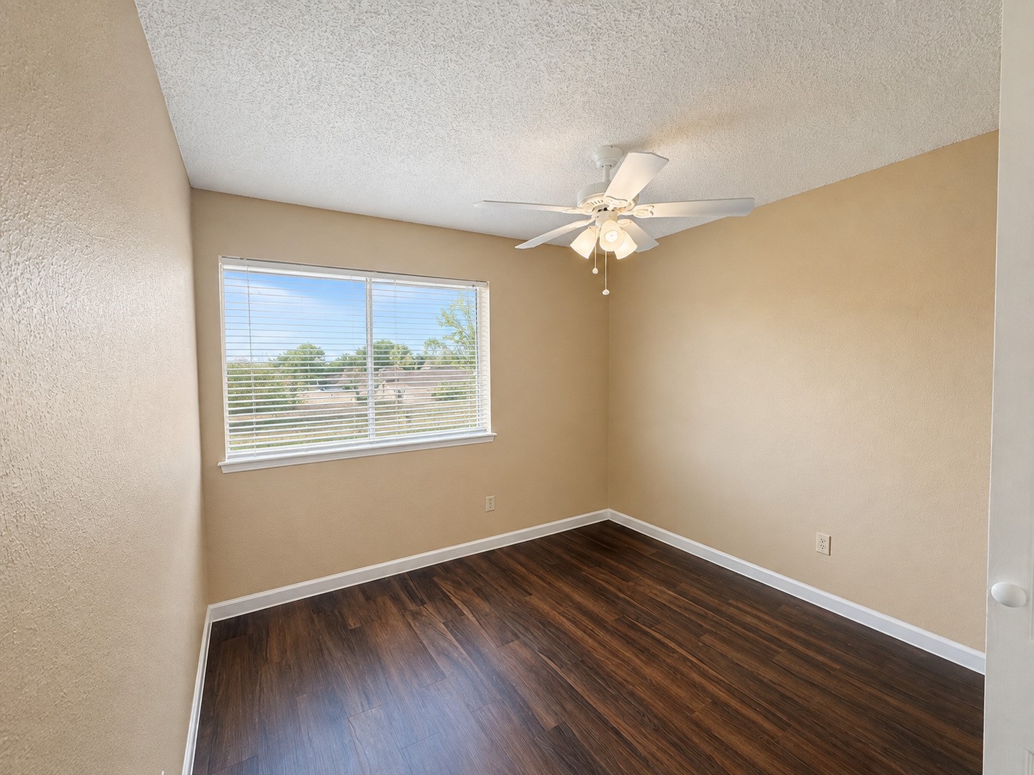 7170 S Dairy Ashford Road Property Photo 13