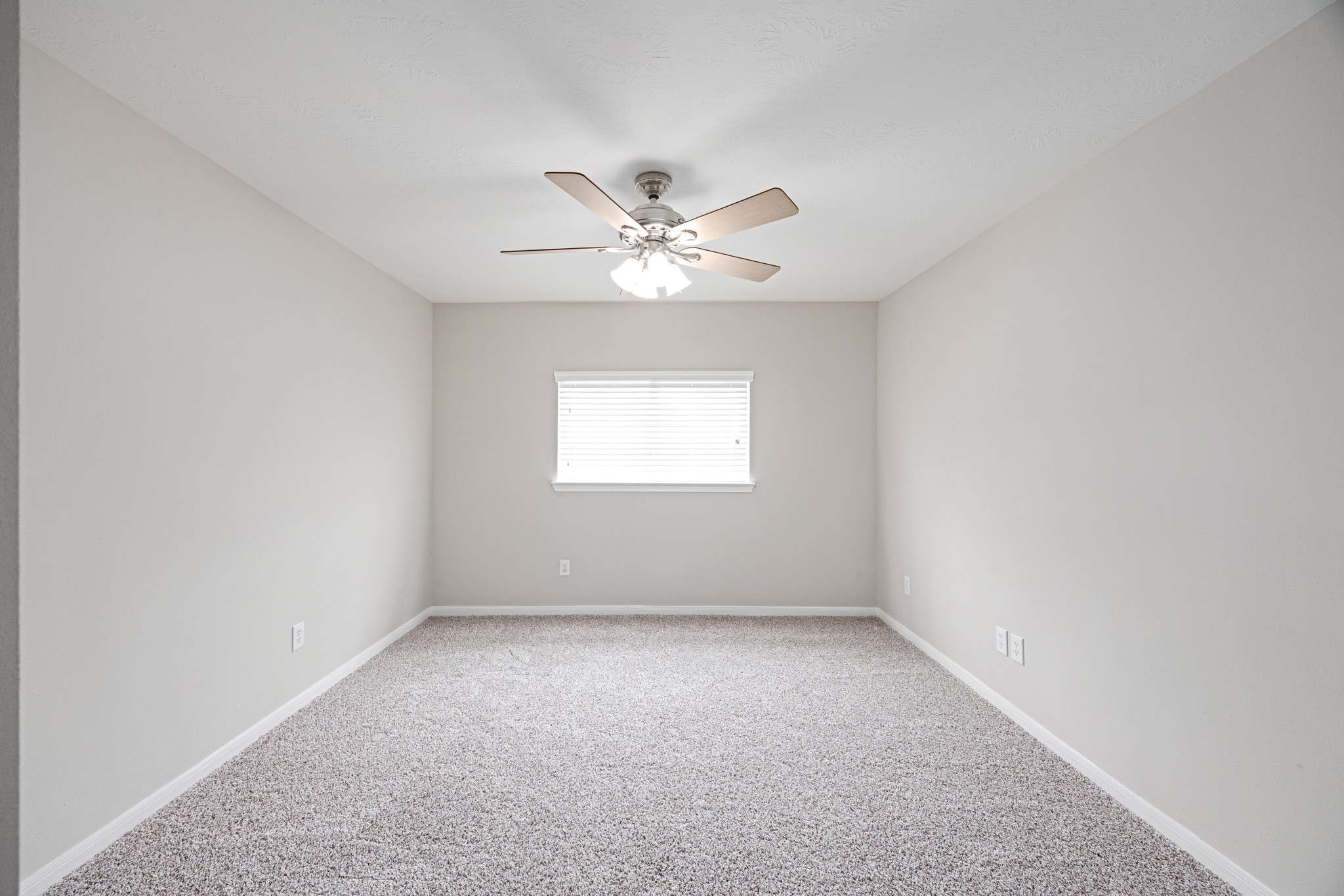 6118 Pine Lakes Drive Property Photo 19