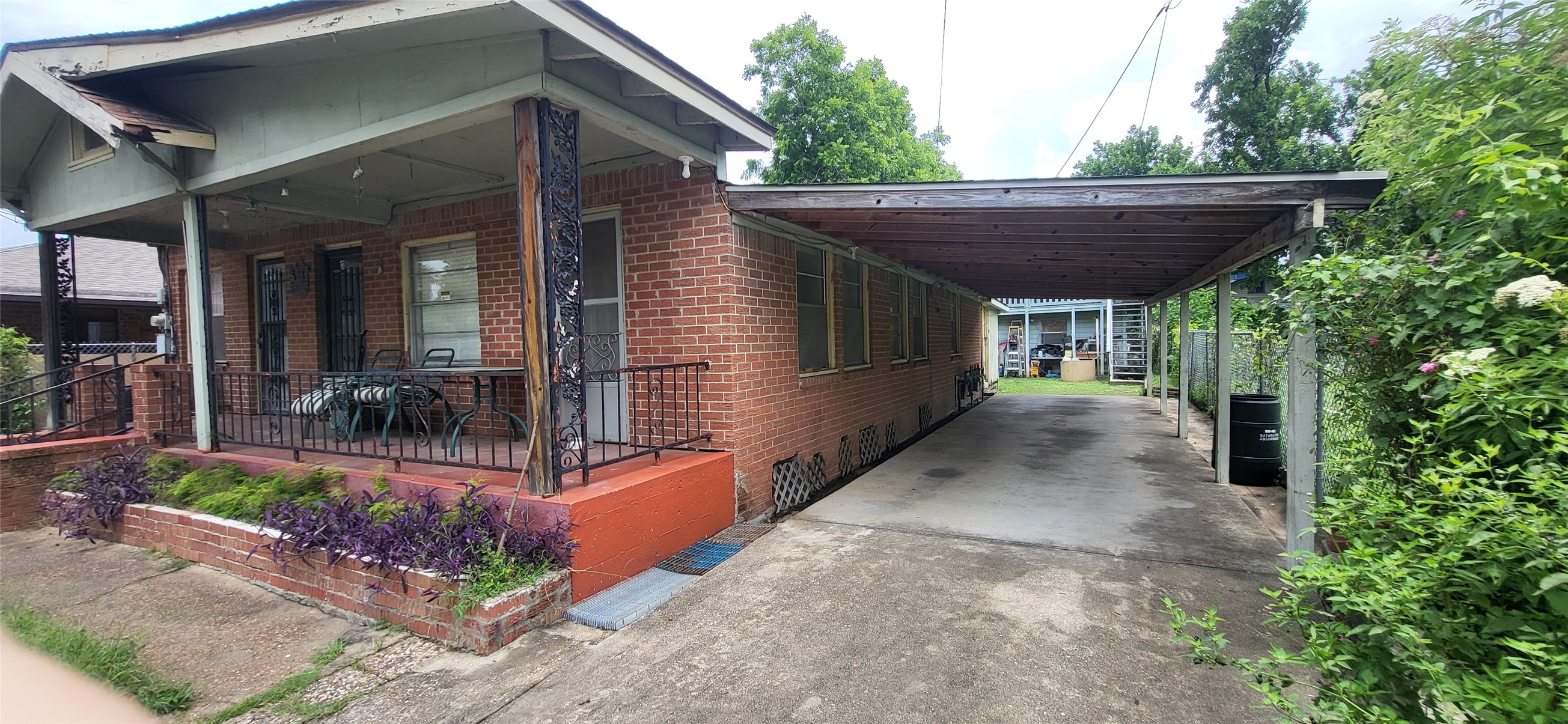 7629 Avenue I Property Photo 3