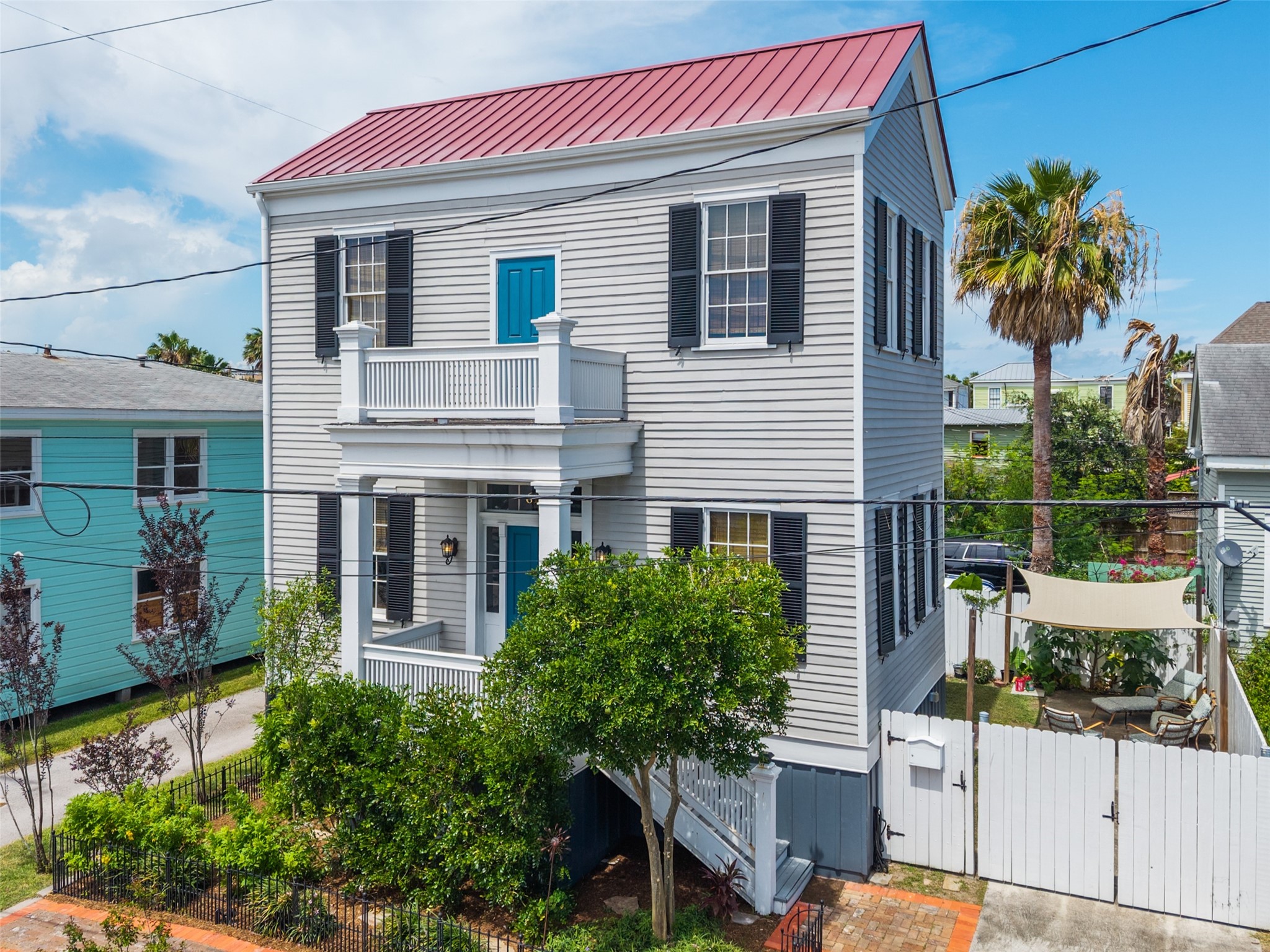 614 16th Street Property Photo 1