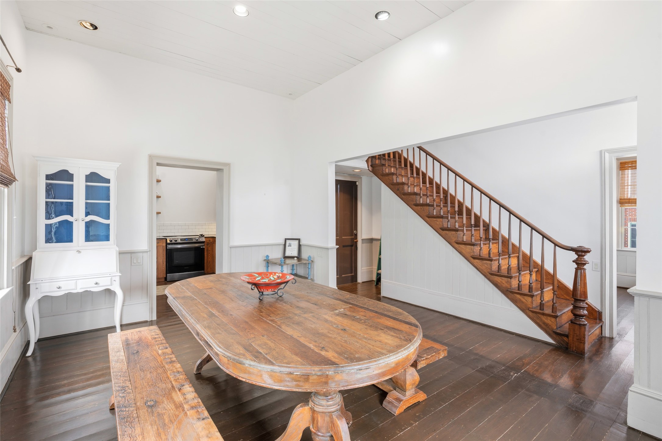 614 16th Street Property Photo 9